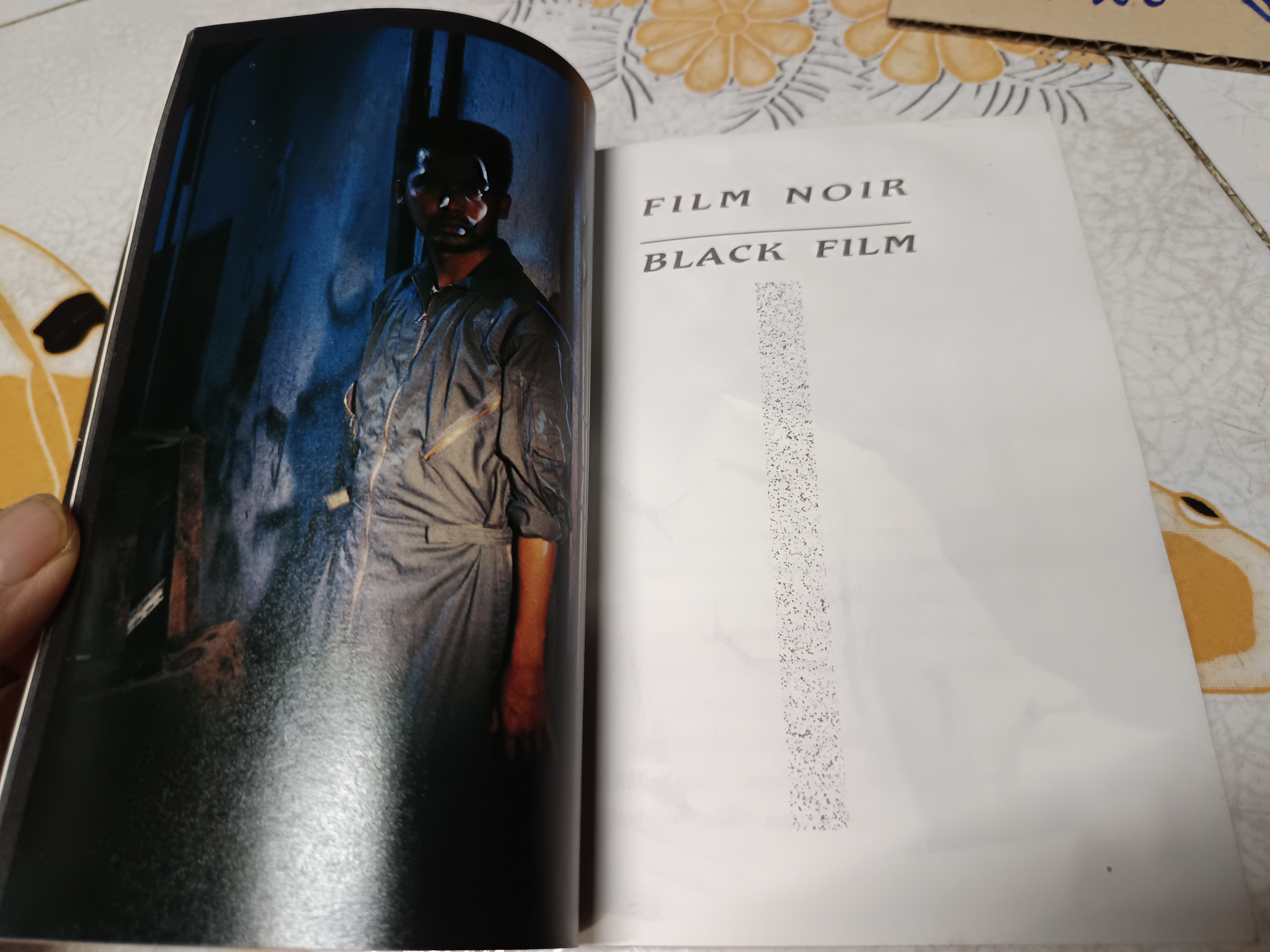 กะโหลกบางตายช้า กะโหลกหนาตายก่อน ...เบี้องหน้า เบื้องหลังของภาพยนต์เรื่องนี้ **สินค้าหมด*"