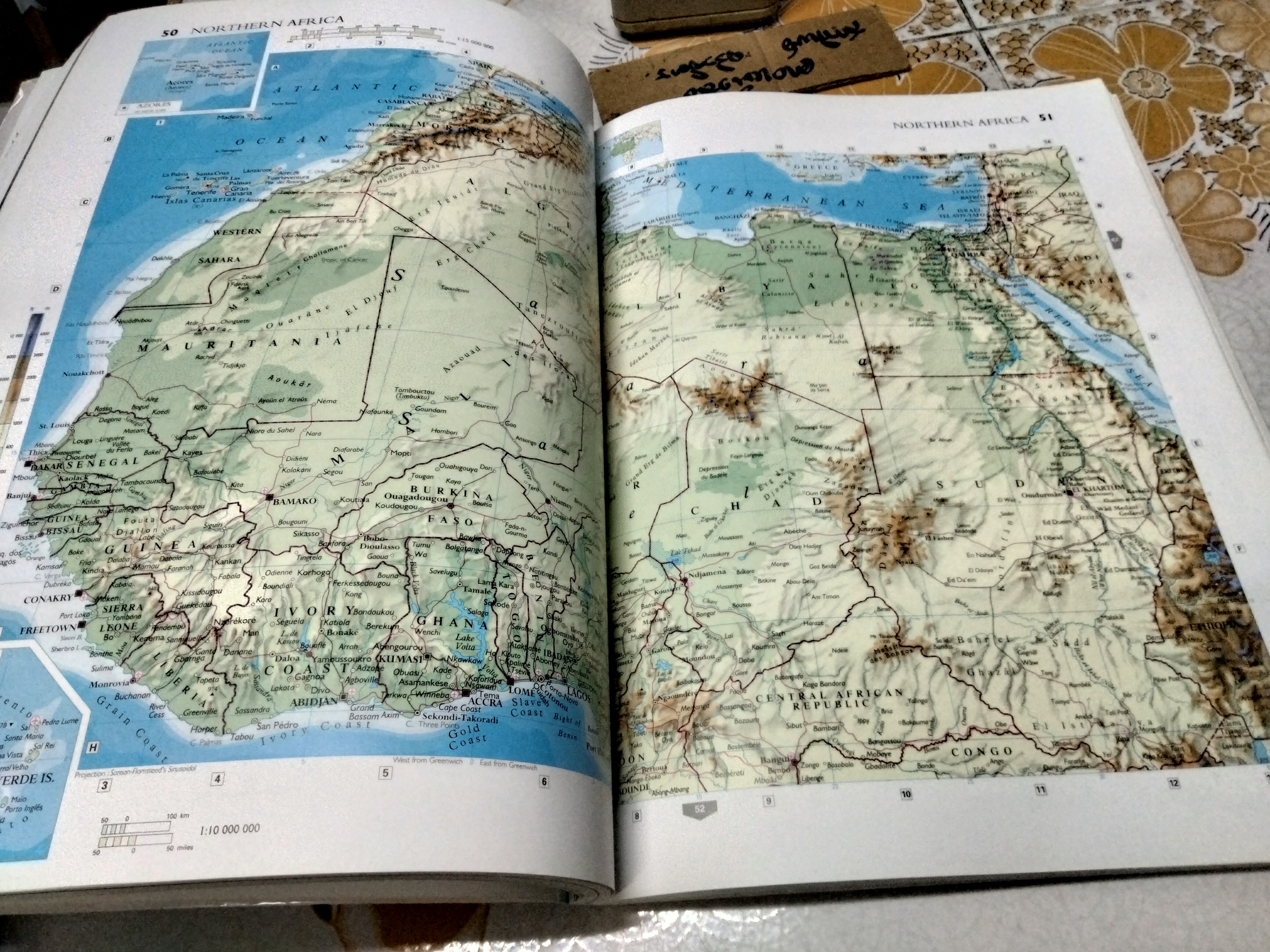 World Atlas - In an association with the royal geographical society, Philip 's Family 2010