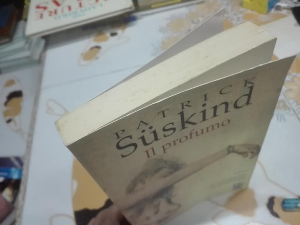 l profumo (Italian) Paperback นิยายเรื่อง น้ำหอม ฉบับภาษาอิตาลี