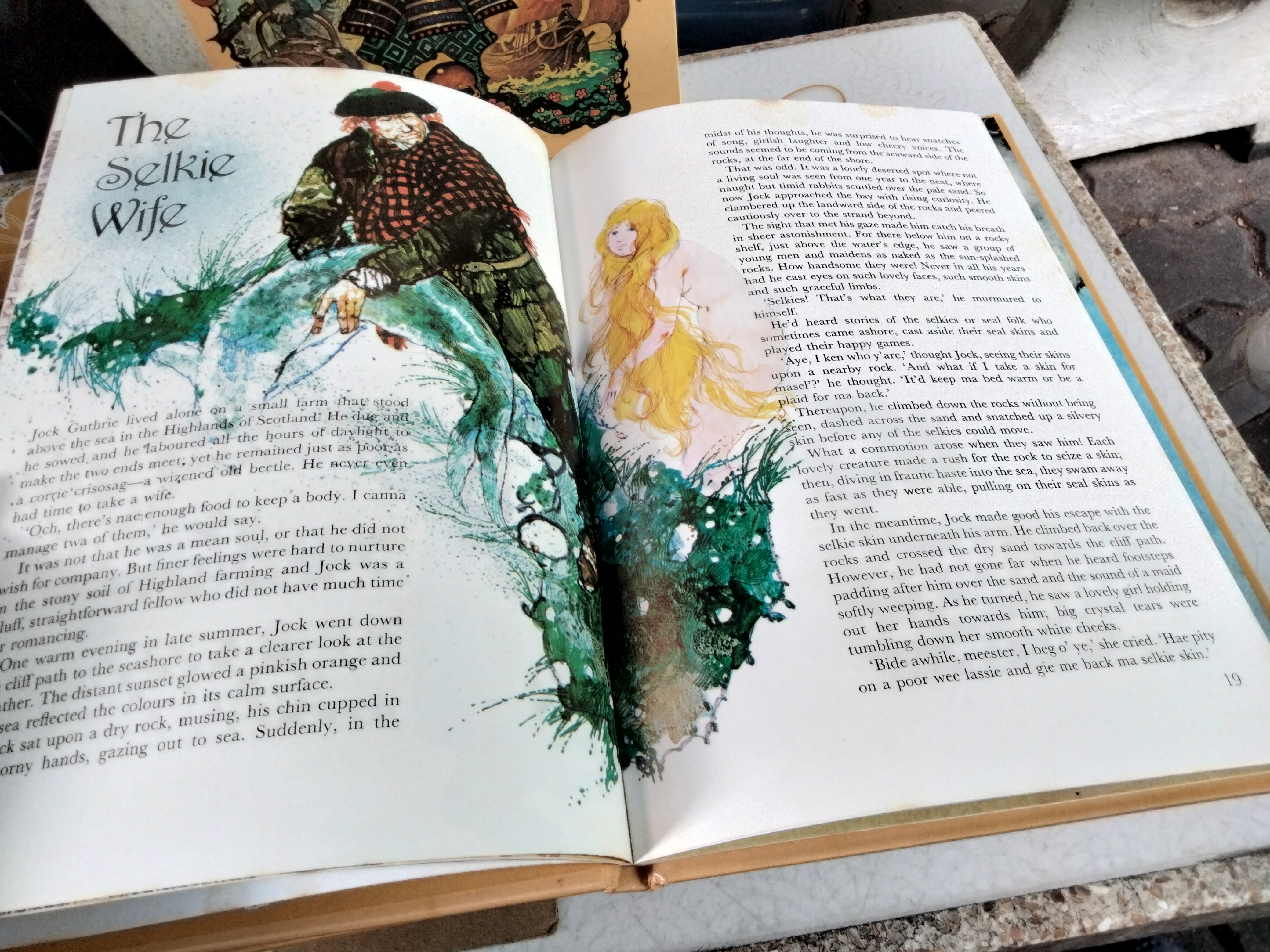 A WORLD OF FOLK TALES (5 เล่ม Box set) by JAMES RIORDAN