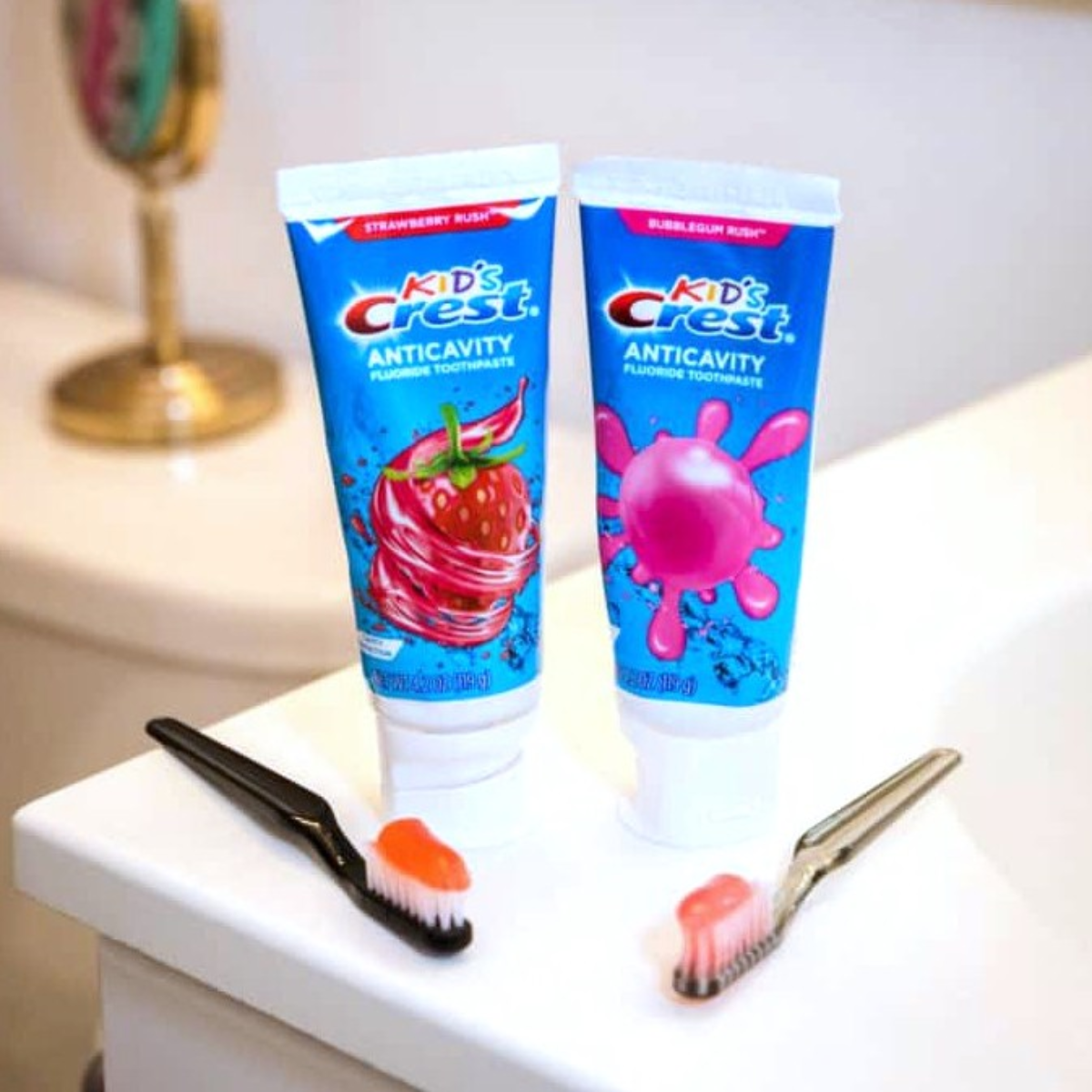 Crest® Kid's Anticavity Fluoride Toothpaste, Cavity Protection, Strawberry Rush 119g ยาสีฟัน สำหรับเด็ก