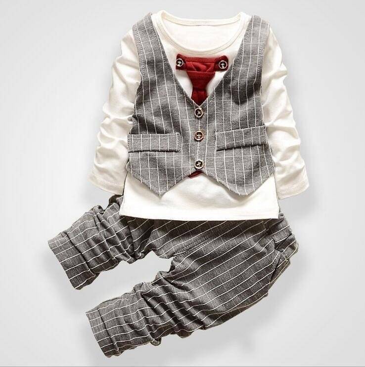 ชุด set หนุ่มน้อยสุดเท่ห์ โทนเทาขาว