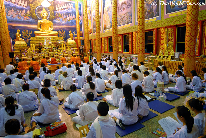 เสื้อขาวปฏิบัติธรรมหญิงแขนสามส่วน + ผ้าถุงขาวปฏิบัติธรรมหญิง มีเชือกผูกเอว ชุดขาว ชุดปฏิบัติธรรม ชุดขาวปฏิบัติธรรม แบรนด์ รัตนาภรณ์