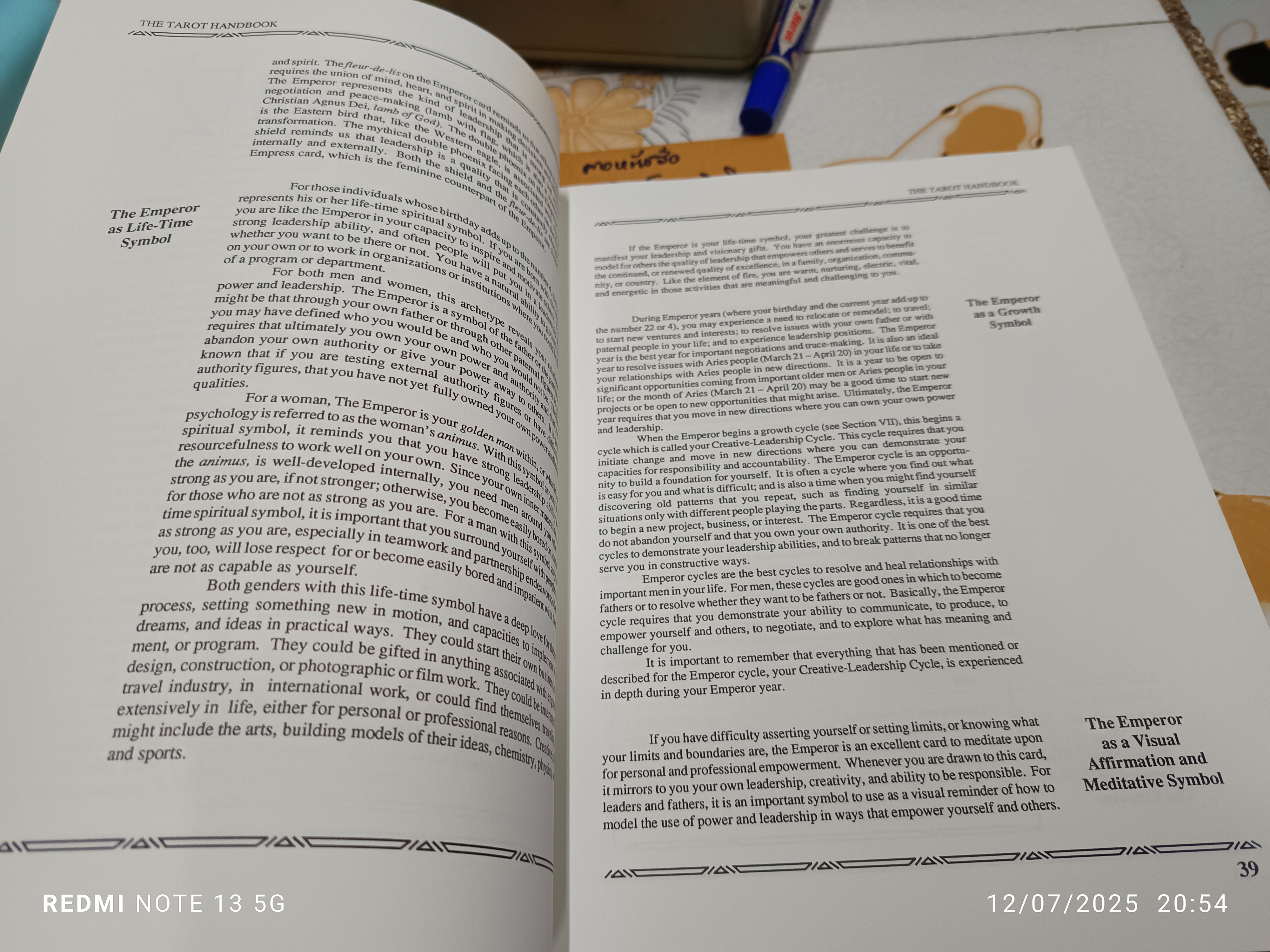 The Tarot Handbook เขียนโดย Angeles Arrien 1997