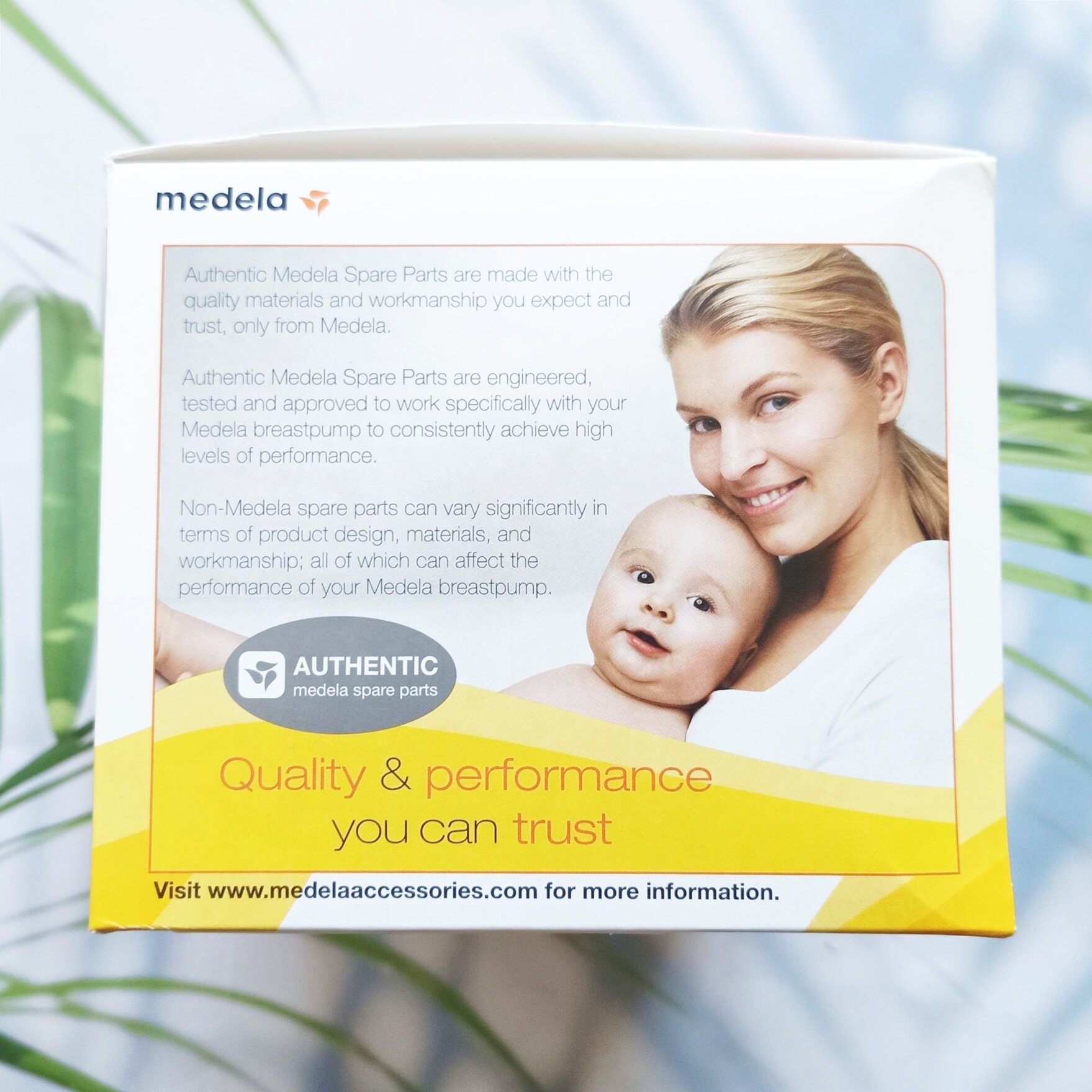 Medela® Breast Milk Collection and Storage Bottles Set 150 ml, 6 Bottles ขวดเก็บน้ำนมแม่ พร้อมฝาปิด แพ็ค 6 ขวด