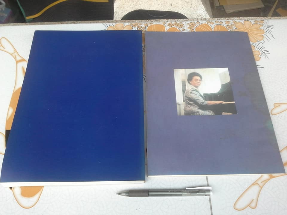 84ปี ท่านผู้หญิงพวงร้อย (สนิทวงศ์) อภัยวงศ์ + ผลงานเพลง ท่านผู้หญิงพวงร้อย (สนิทวงศ์) อภัยวงศ์ **สินค้าหมด**