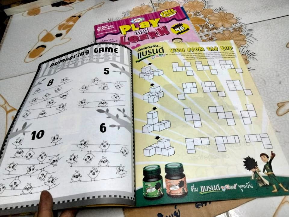 PLAY AND LEARN นิตยสารเสริมทักษะ 2 ภาษาสำหรับเด็กวัย 3-9 ปี (จำนวน 9 เล่ม Jan- Oct, 2010 - ขาด August) **สินค้าหมด**