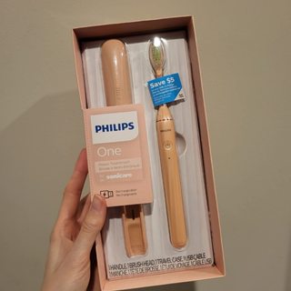 ฟิลิปส์ แปรงสีฟัน แบบชาร์จได้ One by Sonicare Rechargeable Toothbrush HY1200 (Philips®)