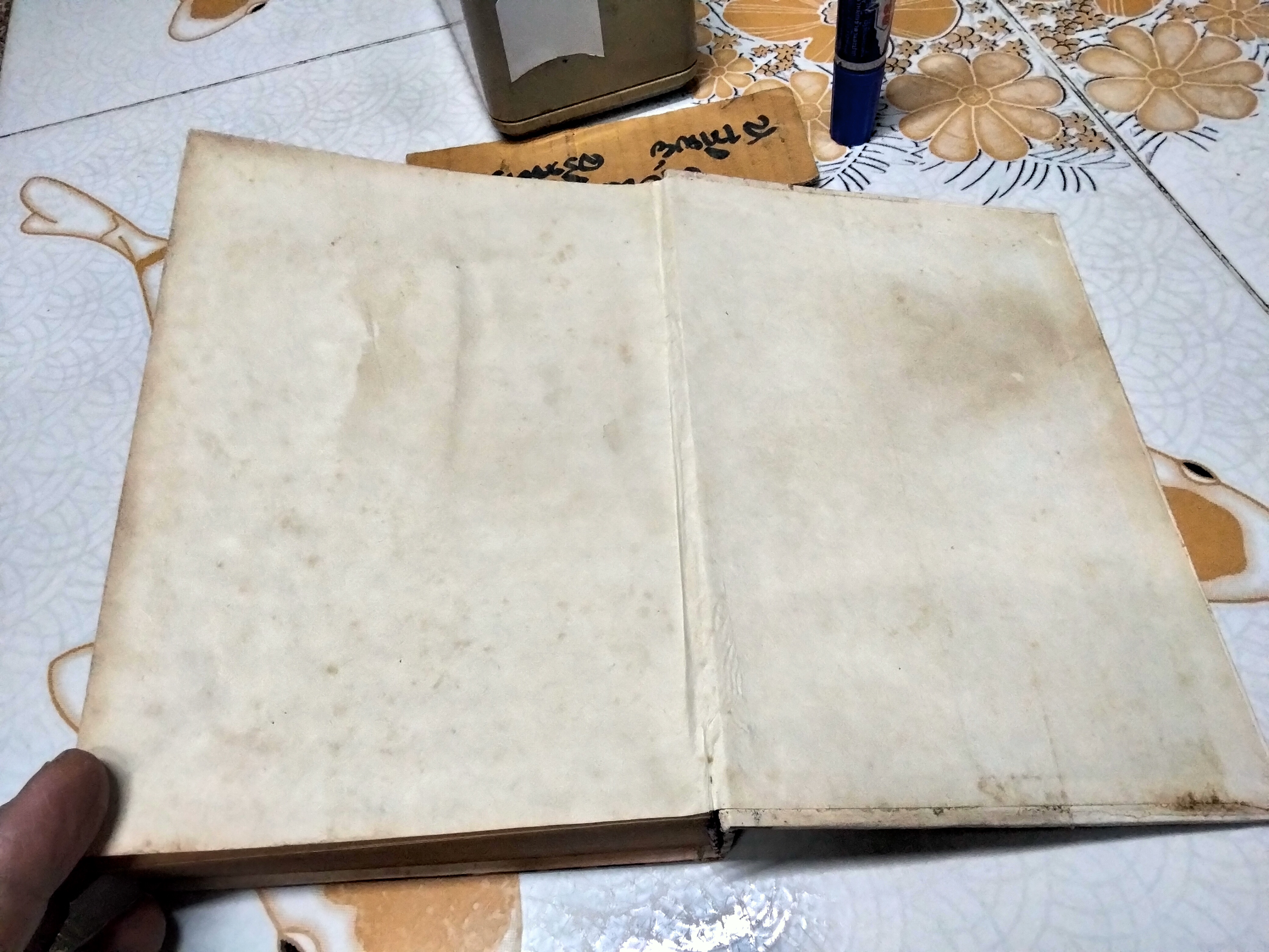 สร้อยมฤตยู (The Wanderer’s Necklace)/ เซอร์ เอช. ไรเดอร์ แฮกการ์ด เขียน, ไชยวัฒน์ แปล **หนังสือมีคราบน้ำ ปกหลังมีรอยถลอกลอก