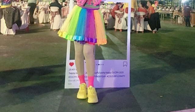 กระโปรงฟรุ้งฟริ้งแฟนซีสีรุ้ง