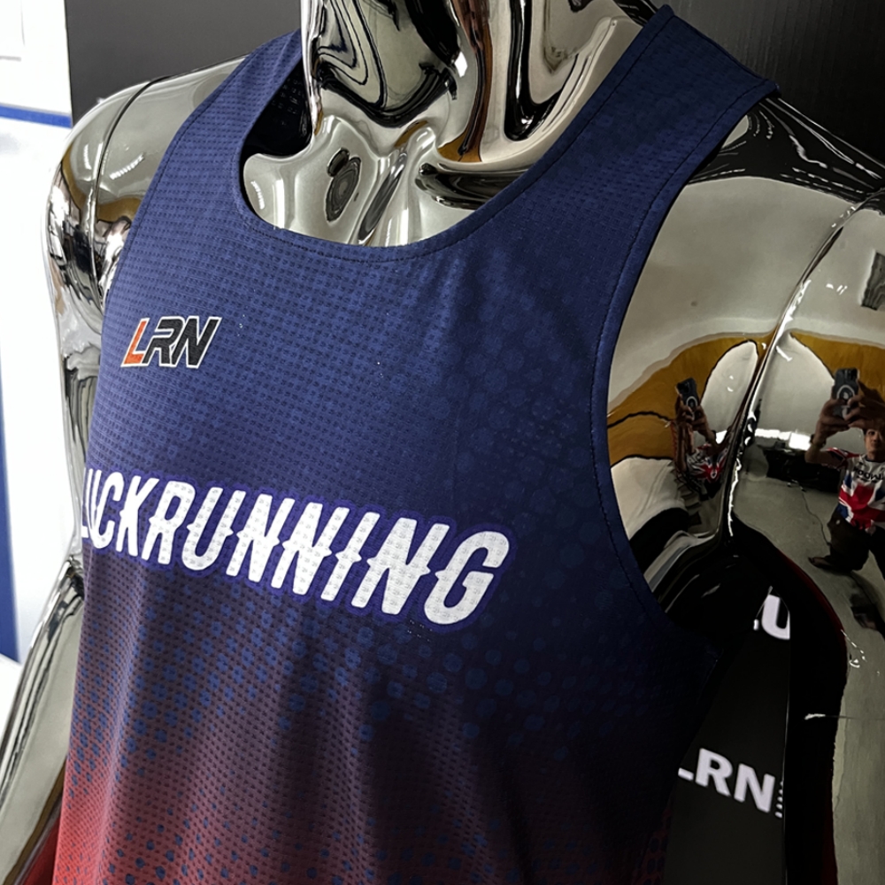 เสื้อวิ่งพิมพ์ลาย LRN เนื้อผ้า Micro square สำหรับวิ่งมาราธอน (MS26)