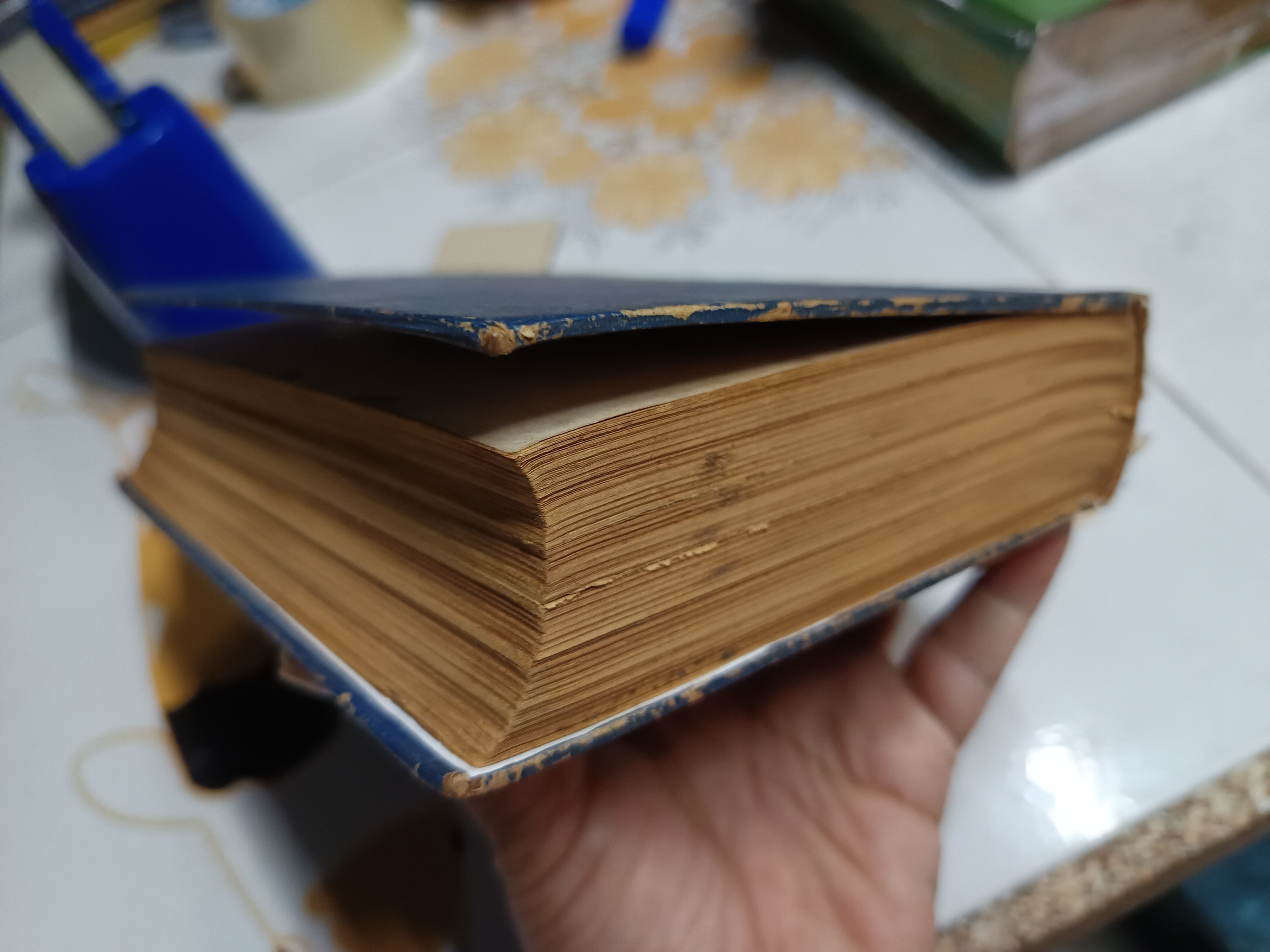 กับข้าวชาวบ้าน 1,000 ชนิด และการจัดโต๊ะอาหาร โดย อาจารย์สถาบันการเรือน / ไม่มีใบหุ้มปก ** หน้าหาย 1 คู่ หน้าที่ 283-284 **สินค้าหมด**