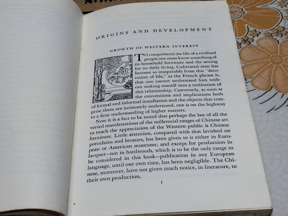 CHINESE HOUSEHOLD FURNITURE BY GEORGE N. KATES เฟอร์นิเจอร์ในครัวเรือนจีน โดย George N. Kates (1962)- ภาษาอังกฤษ