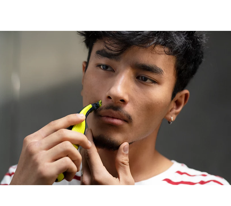 Philips® Norelco OneBlade Face Hybrid Electric Trimmer and Shaver QP2520/70 or QP2520/90 ฟิลิปส์ ชุดมีดโกน