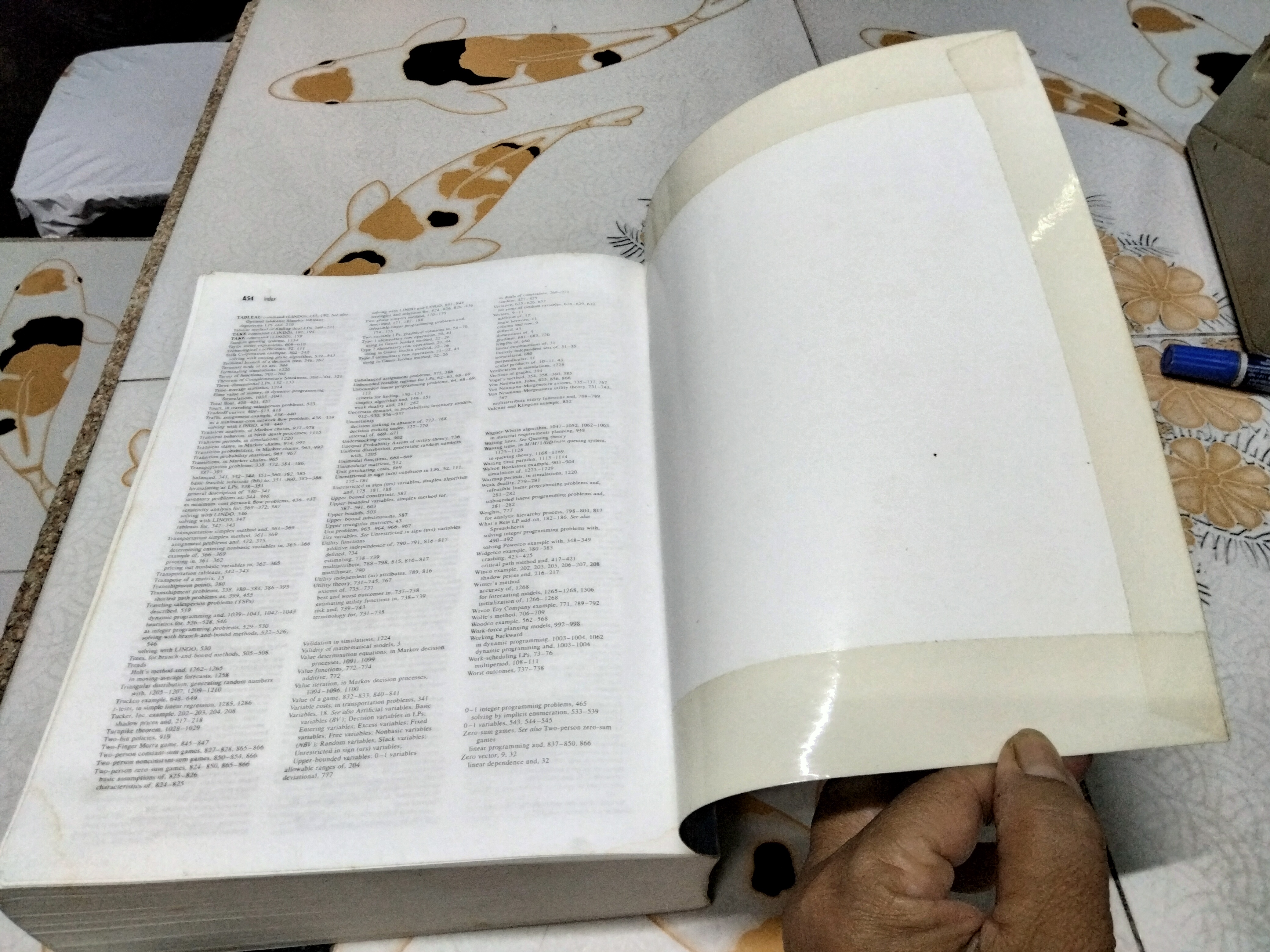 OPERATIONS RESEARCH - APPLICATIONS AND ALGORITHMS , THIRD EDITION. WAYNE L. WINSTON ฉบับถ่ายเอกสาร (copies) **สินค้าหมด**