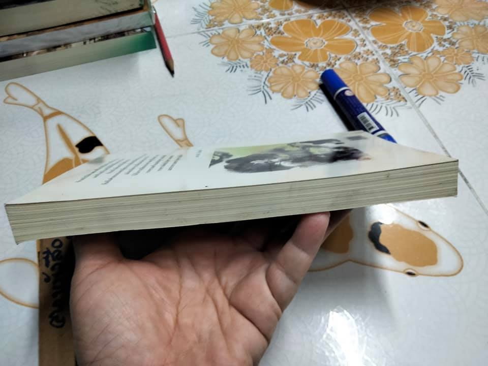 ศิลปะในการดำเนินชีวิต วิปัสสนากรรมฐาน สอนโดยท่านอาจารย์ โกเอ็นก้า วิลเลียม ฮาร์ท เขียน (หนังสือมีคราบน้ำ)