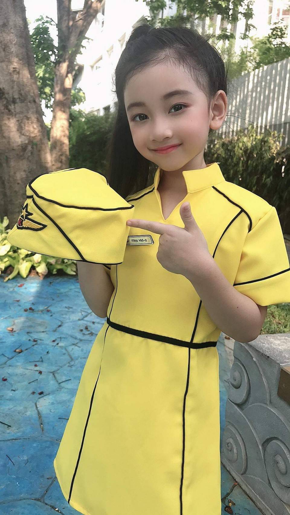 ชุดเด็ก แอร์โฮสเตสโทนเหลือง