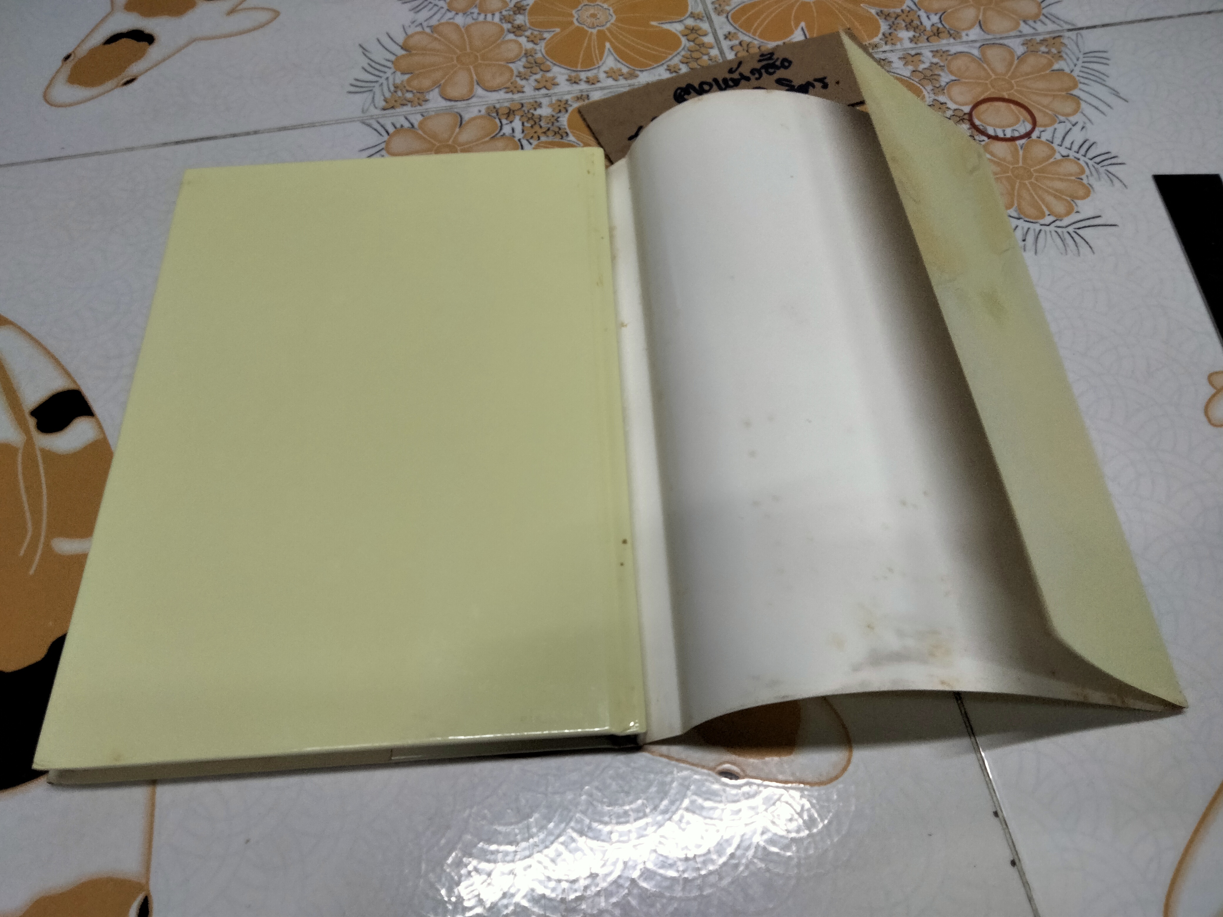 ติโต Tito (ปกแข็ง) พระราชนิพนธ์แปล ในพระบาทสมเด็จพระเจ้าอยู่หัวภูมิพลอดุลยเดชฯ