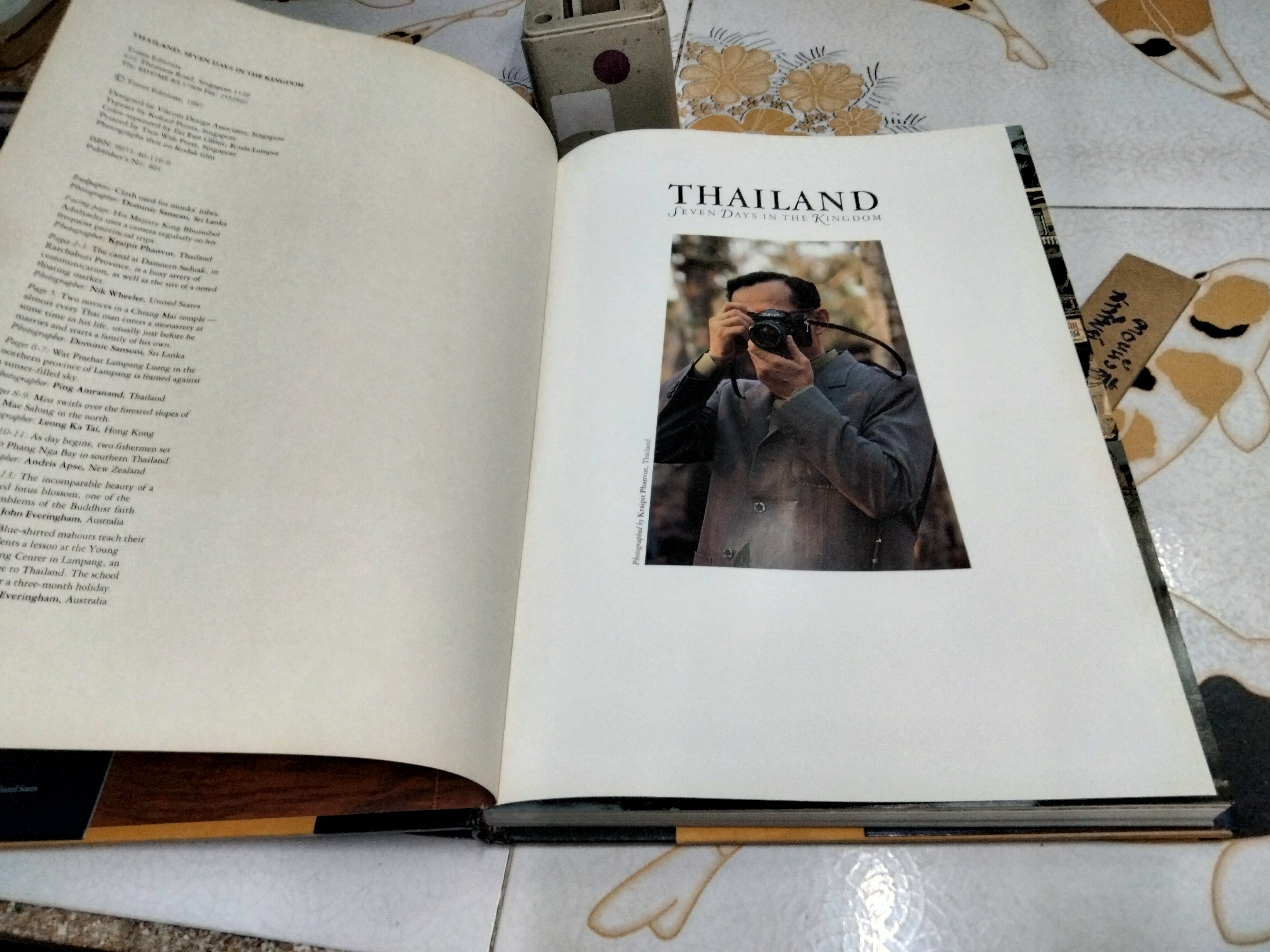 THAILAND - SEVEN DAYS IN THE KINGDOM Hardcover – June 1, 1989 (พ.ศ. 2530)
