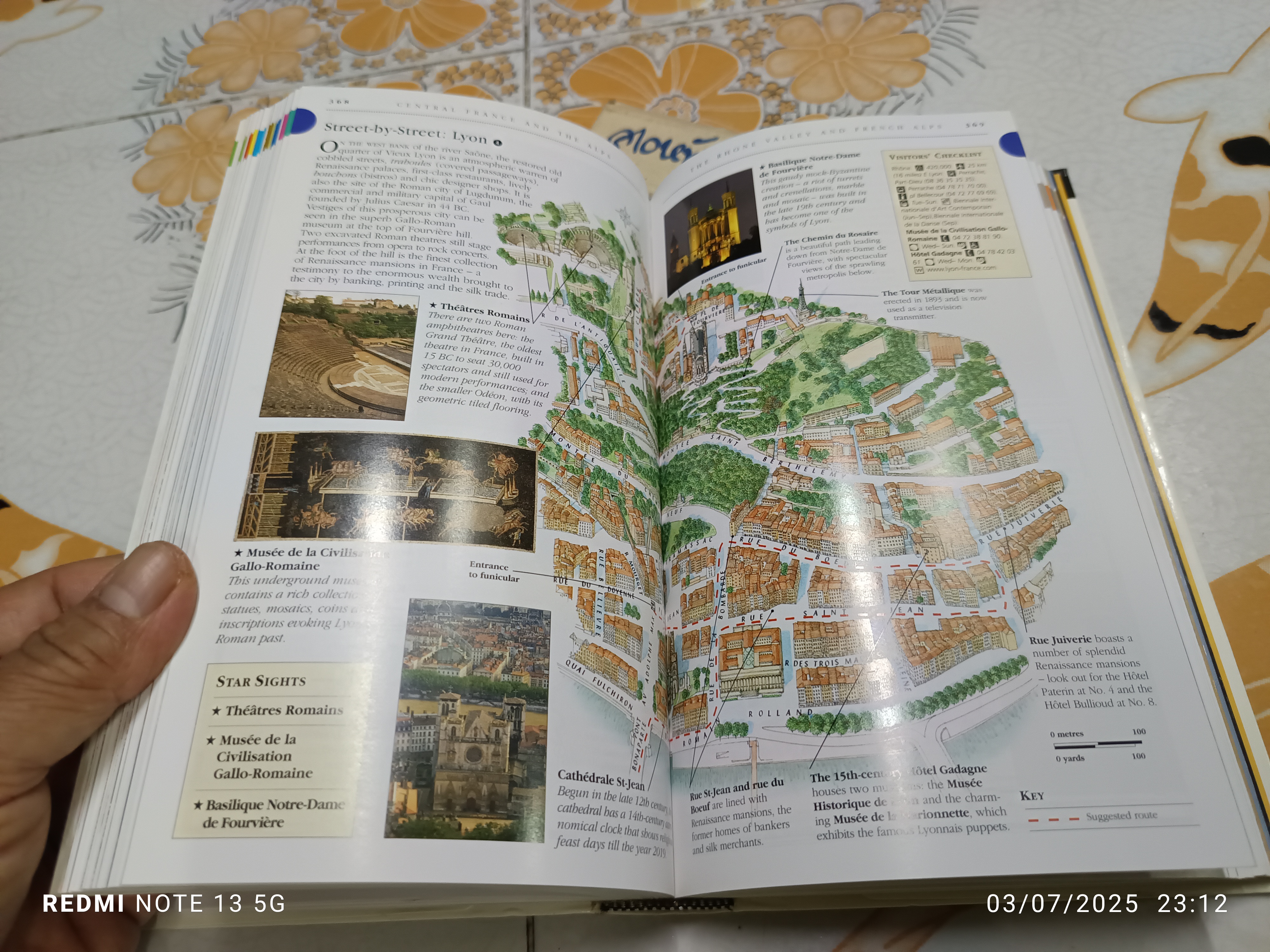 France : DK Eyewitness Travel Guide , 2002 นำเที่ยวประเทศฝรั่งเศส