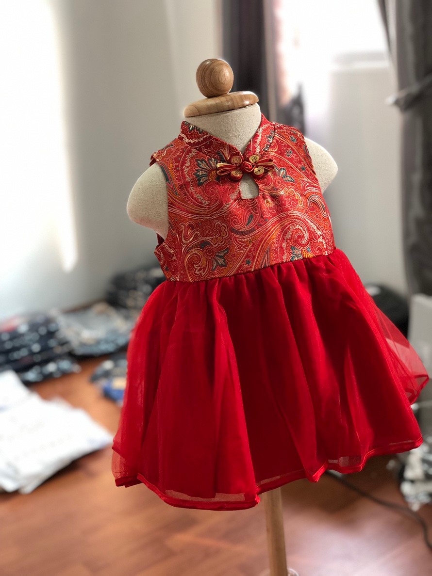 ชุดกี่เพ้าเด็กหญิง ฟรุ้งฟริ้ง