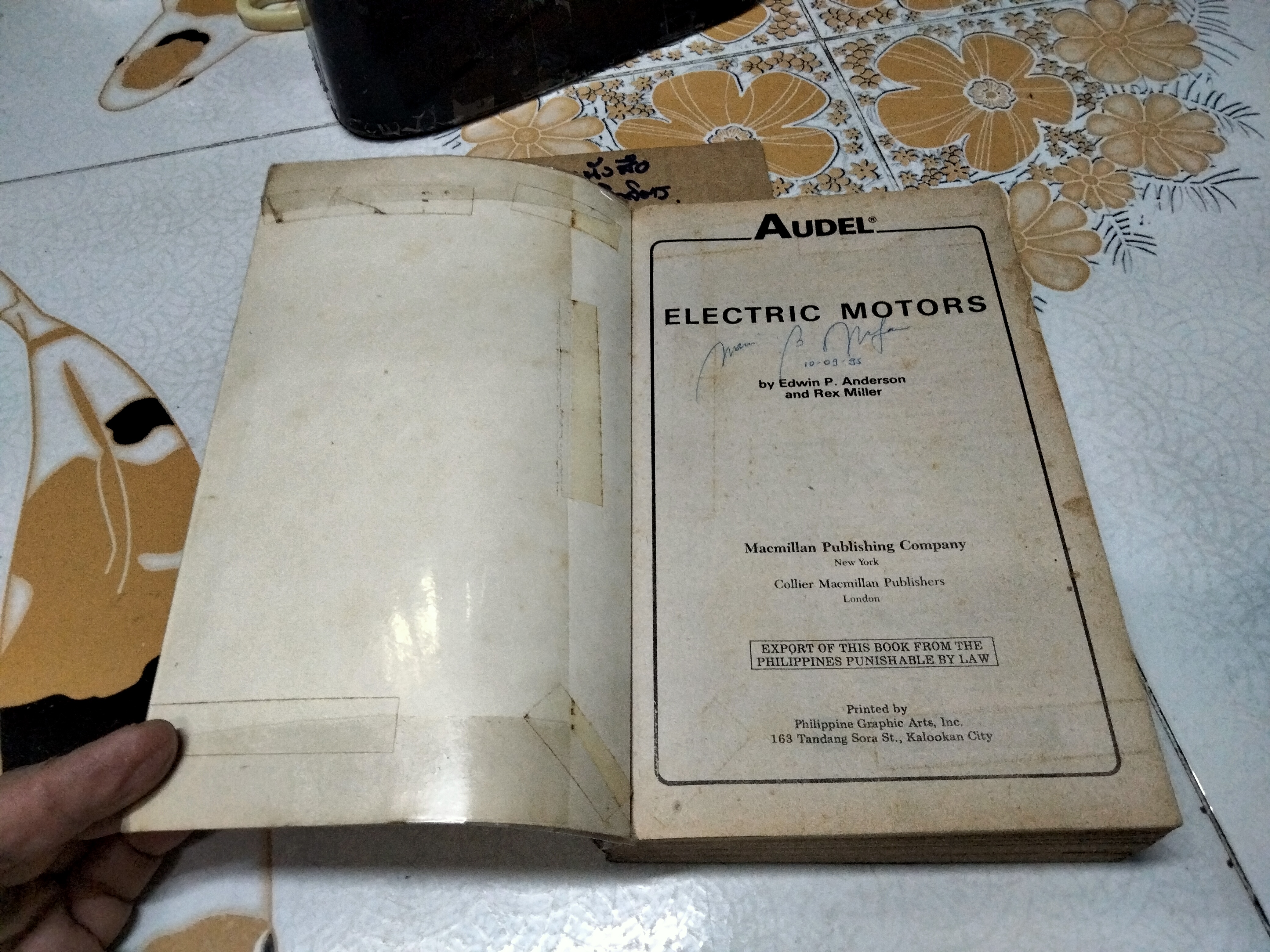 Electric Motors (Audel Electric Motors) by Anderson, Edwin P., Miller, Rex 1986.