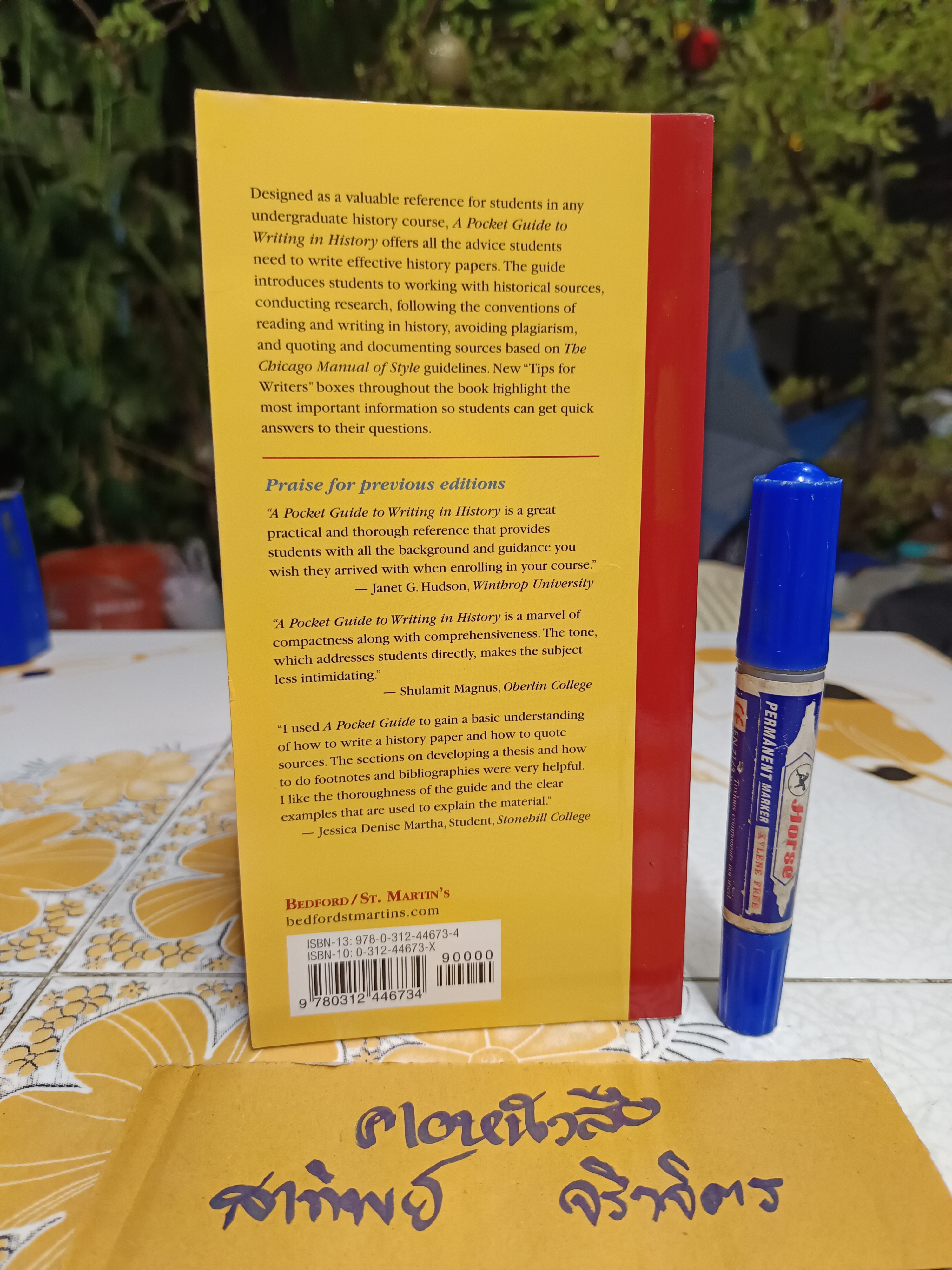 A Pocket Guide to Writing in History by Rampolla, Mary Lynn