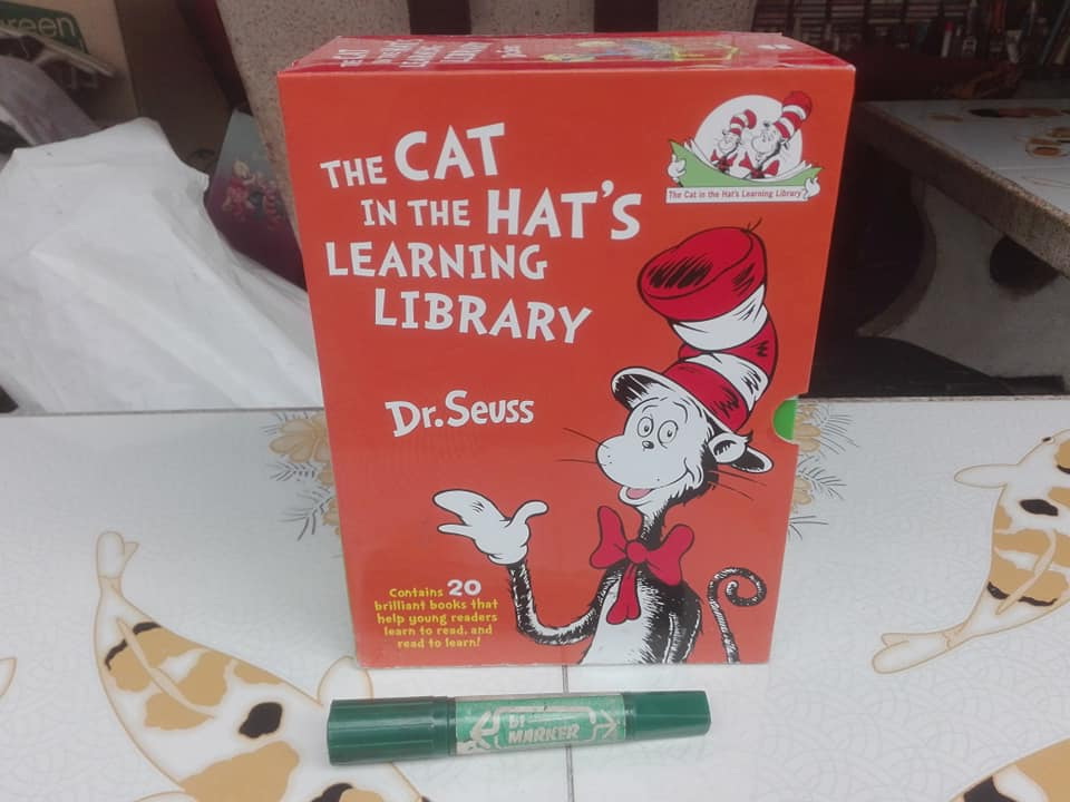 THE CAT IN THE HAT'S LEARNING LIBRARY (20 Books Box set) - Dr.Seuss ** ชุดนี้มีแค่ 19 เล่ม ขาดไป 1 เล่ม **สินค้าหมด**