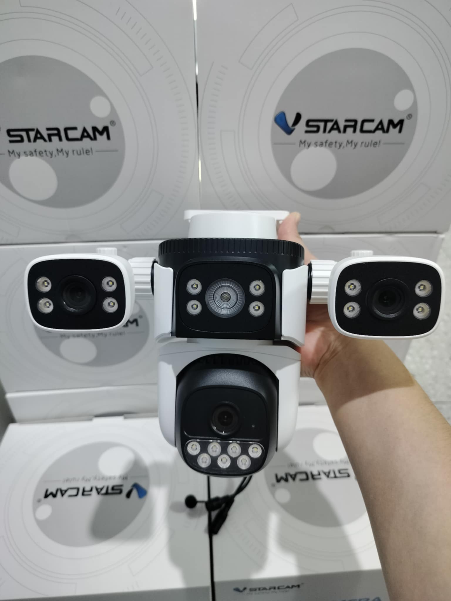 Vstarcam Vstarcam กล้องวงจรปิดภายนอกแบบใส่ซิมการ์ด กล้อง3เลนส์3มุมมอง รุ่นCG621SR ความคมชัด2ล้านทั้งสามเลนส์ ขาว