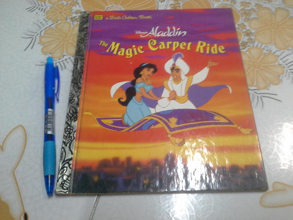 หนังสือการ์ตูน ชุด A Little Golden Book Walt Disnes's - Aladdin The Magic Carpet Ride