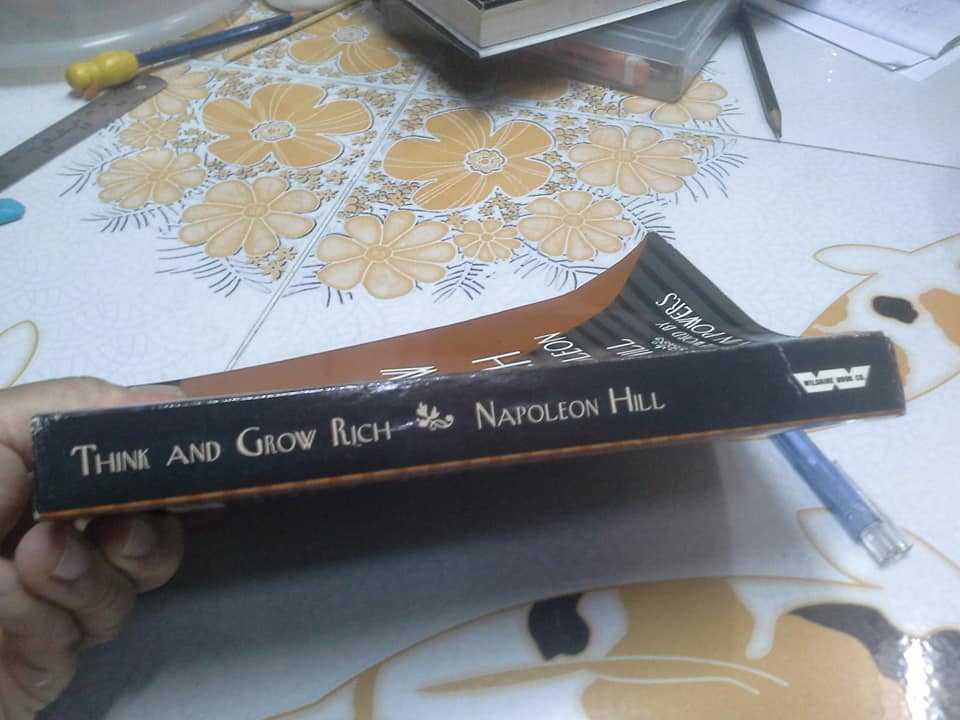 หนังสือภาษาอังกฤษ THINK AND GROW RICH (Original Unabridged Version) - NAPOLEON HILL, forward by Melvin Powers.**สินค้าหมด**