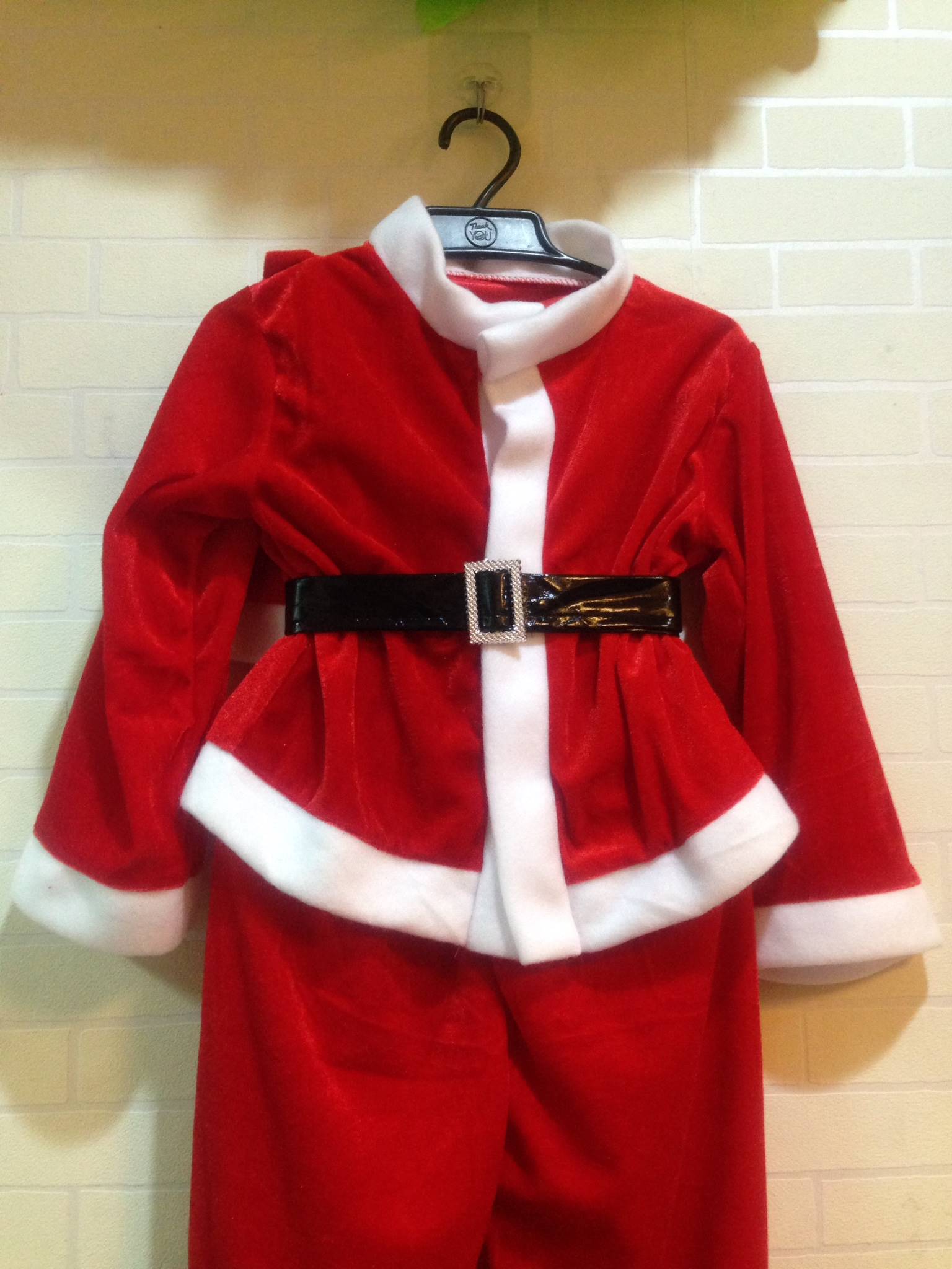 ชุดซานต้า แซนตี้ ผ้ากำมะหยี่ขอบสีขาวเป็นผ้าสำลี