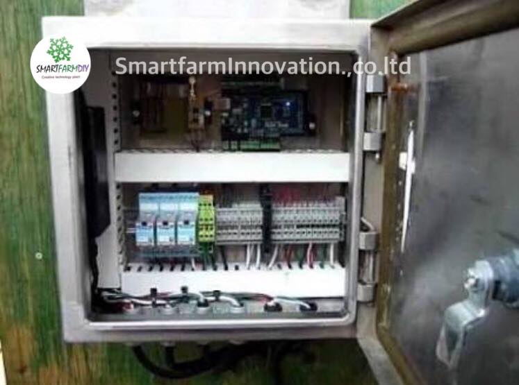 โรงเรือนสมาร์ทฟาร์มระบบปิด