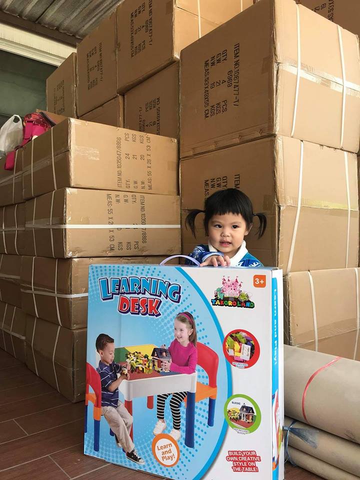 ชุดโต๊ะเล่นตัวต่อ