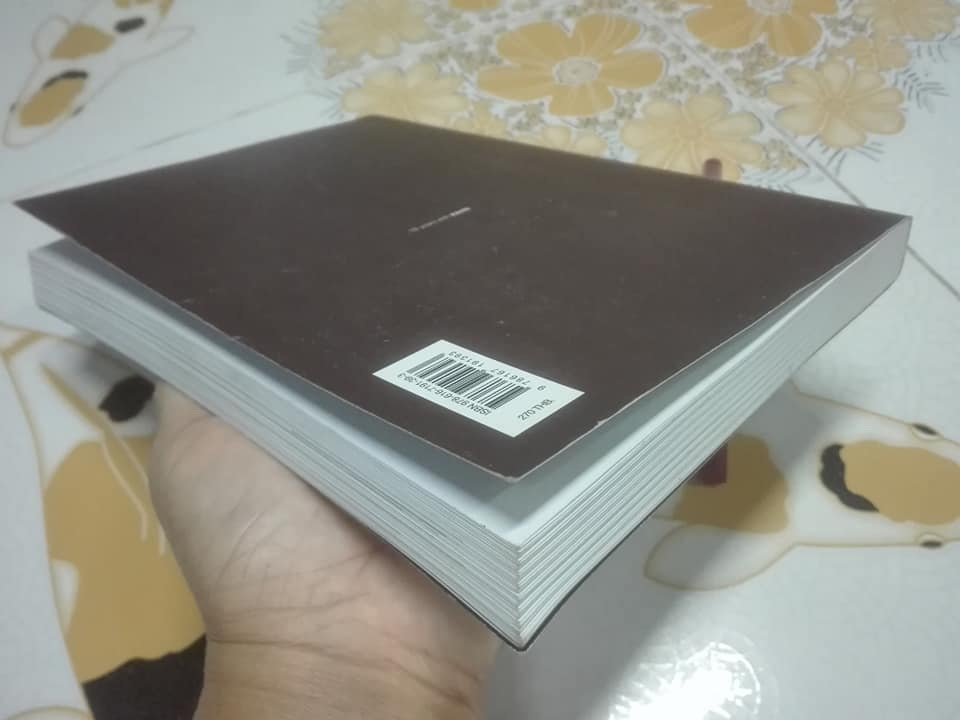 18 ปี กับสถาปนิก หลุยส์ ไอ. คาห์น - August Komedant (เอากุสท์ โคเมนดานท์) เขียน , ศศิวรรณ สีบุญเรือง แปล **สินค้าหมด**
