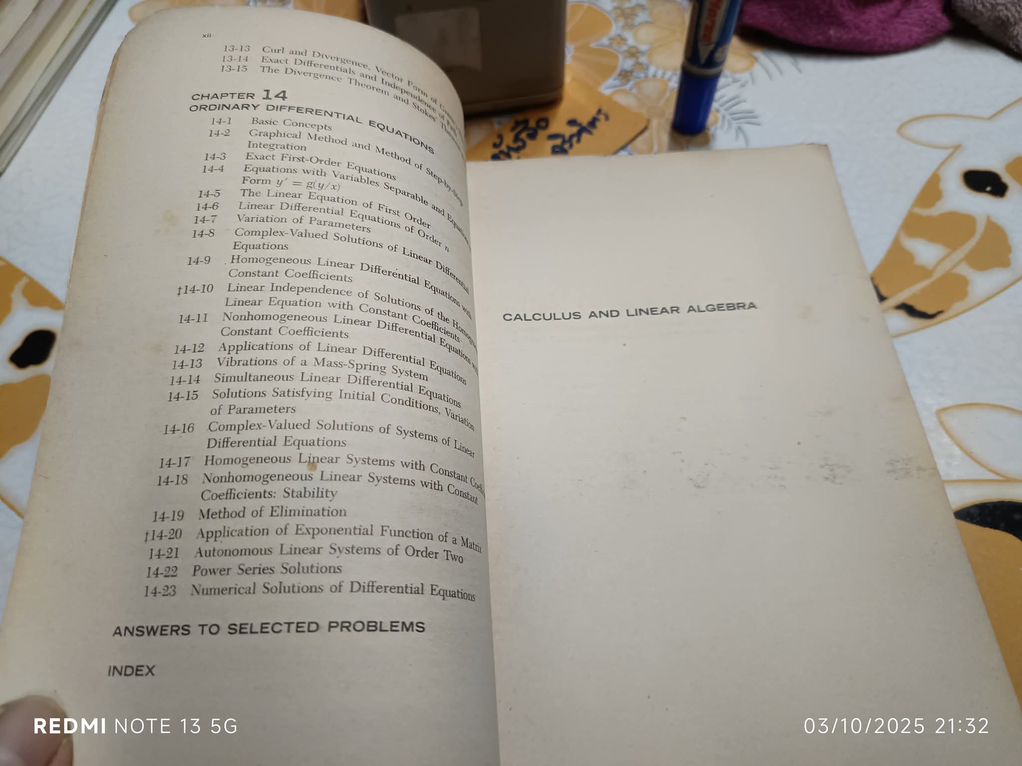 Calculus and Linear Algebra. Vol. 2 : Vector Spaces, Many-Variable Calculus, and Differential Equations Wilfred Kaplan; Donald J. Lewis.