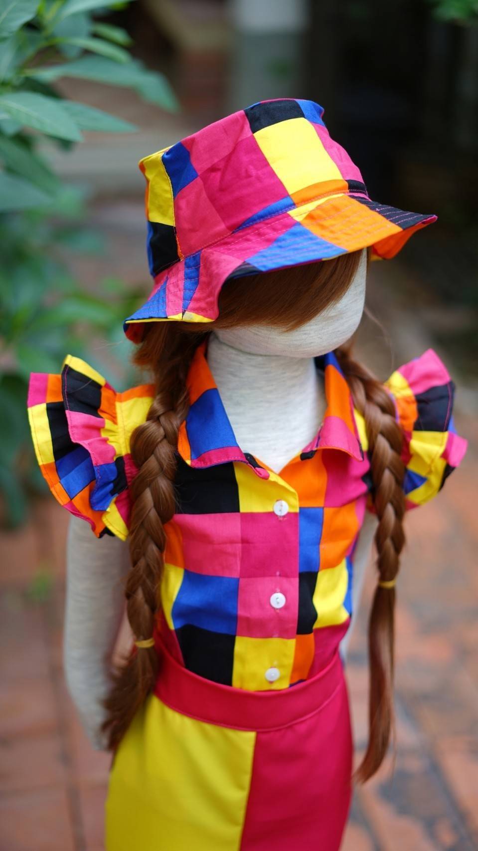 ชุดเด็กชายหญิง ไทยย้อนยุคสีสันสดใส