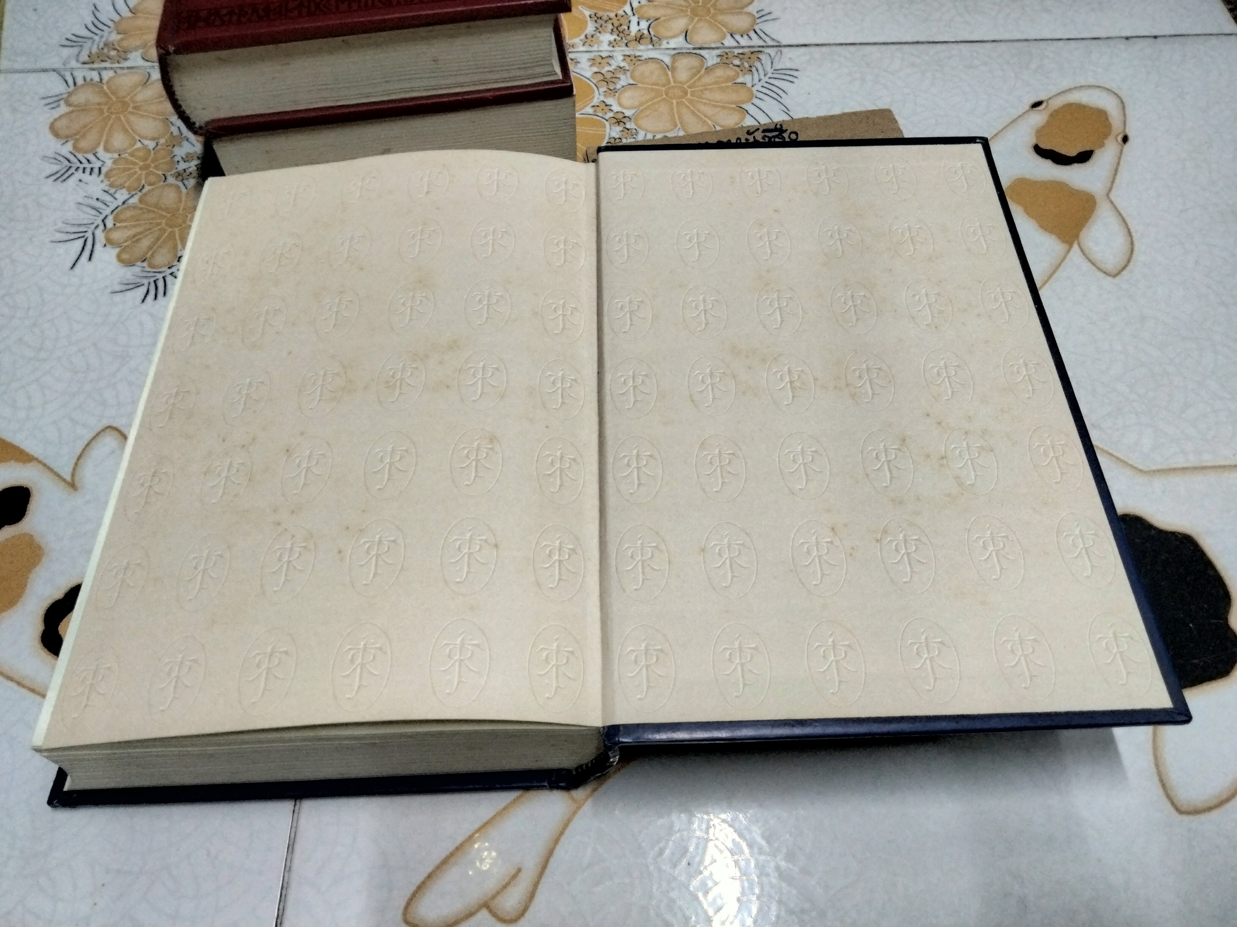 ลอร์ด ออฟ เดอะ ริงส์ (The Lord of The Rings) 3 เล่ม ครบชุด ปกอ่อน + ปกแข็ง ผลงานของ เจ.อาร์.อาร์. โทลคีน (J.R.R. Tolkien) แปลโดย วัลลี ยืนยง