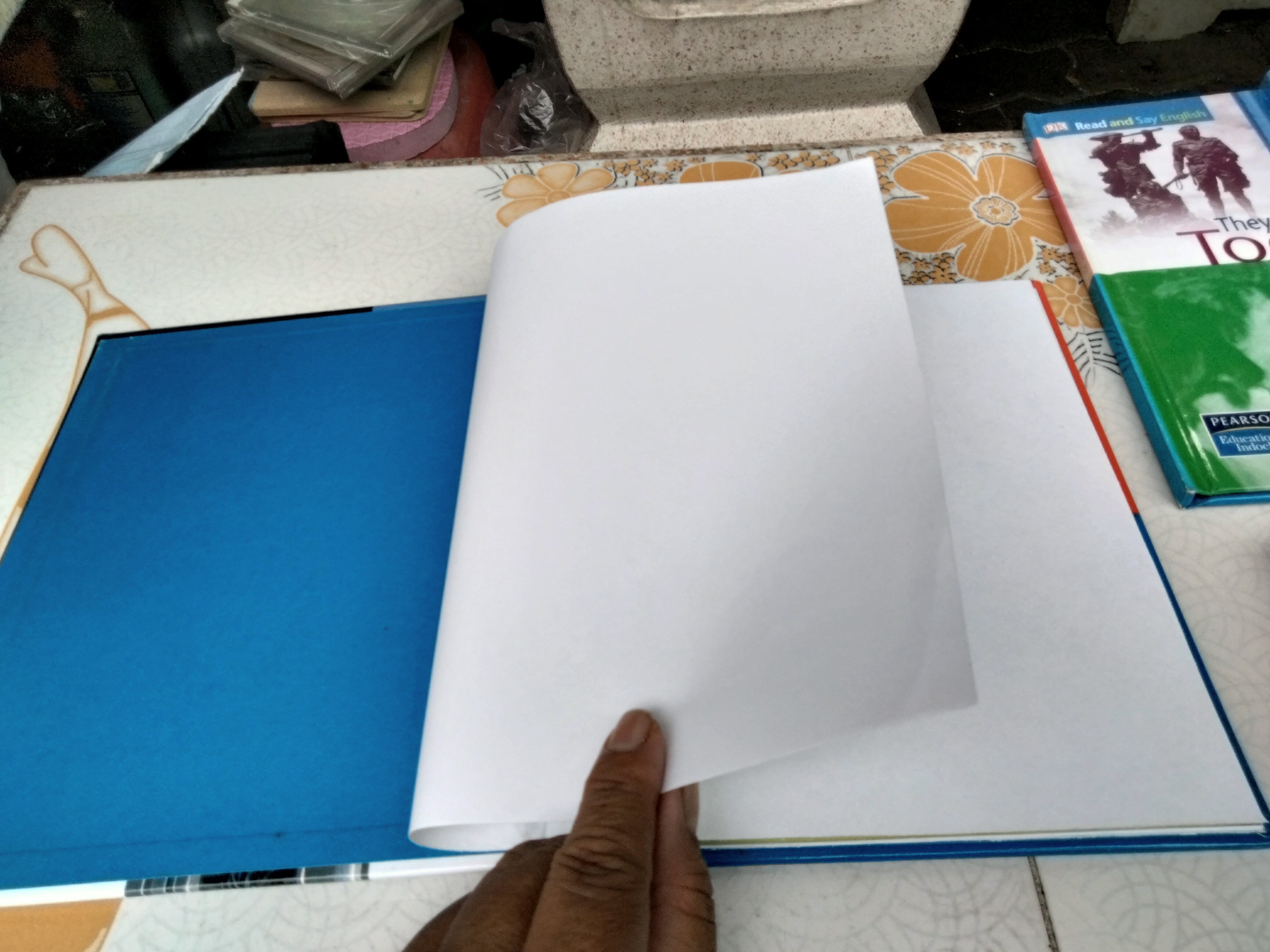 หนังสือชุด Read and Say English - Level 6 (2 ภาษา ไทย-อังกฤษ) แปลและเรียบเรียง โดยหม่อมดุษฎี บริพัตร ณ อยุธยา - ขายรวม 12 เล่ม