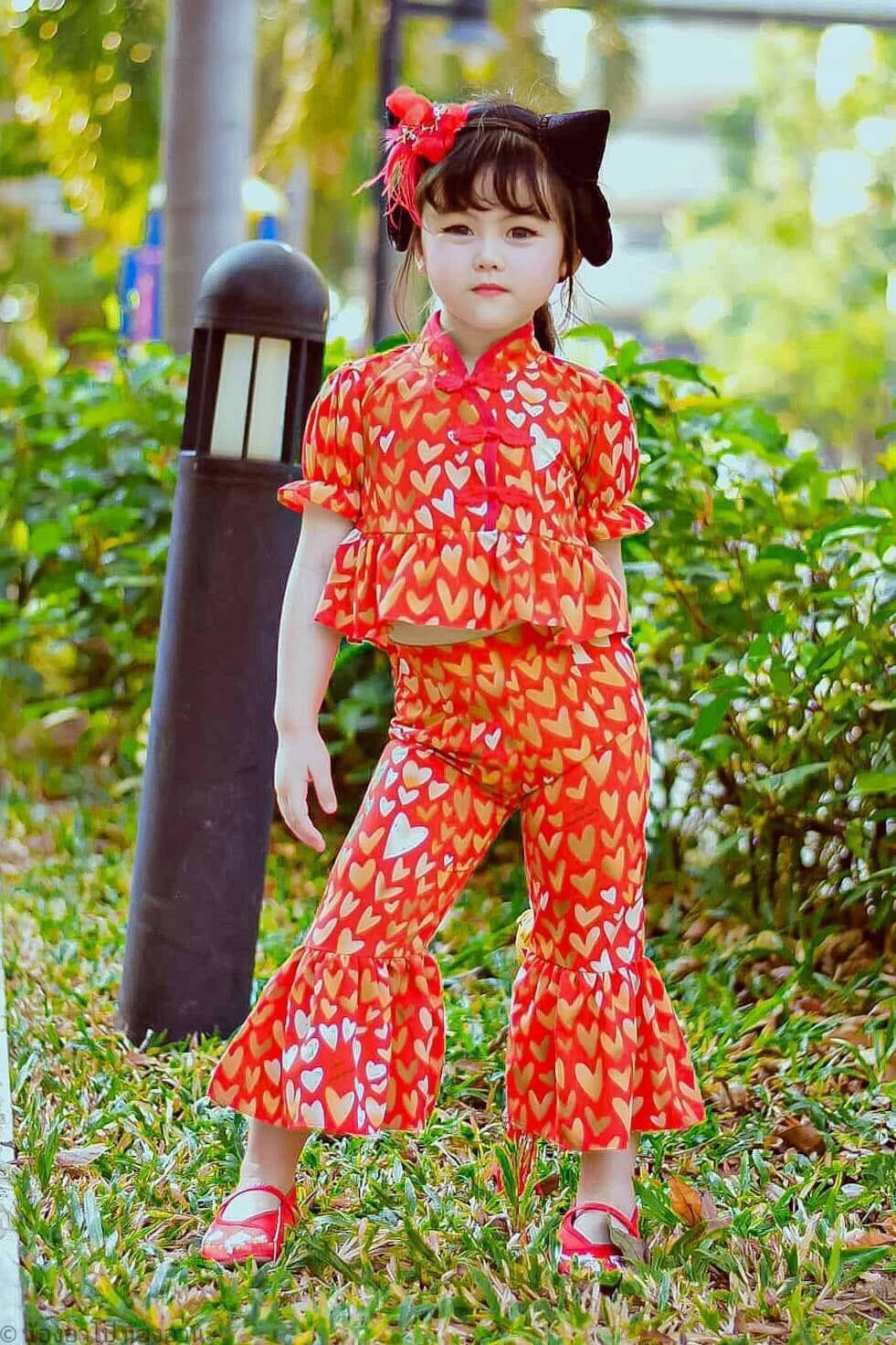 ชุดกางเกงเด็กหญิง ลายหัวใจ