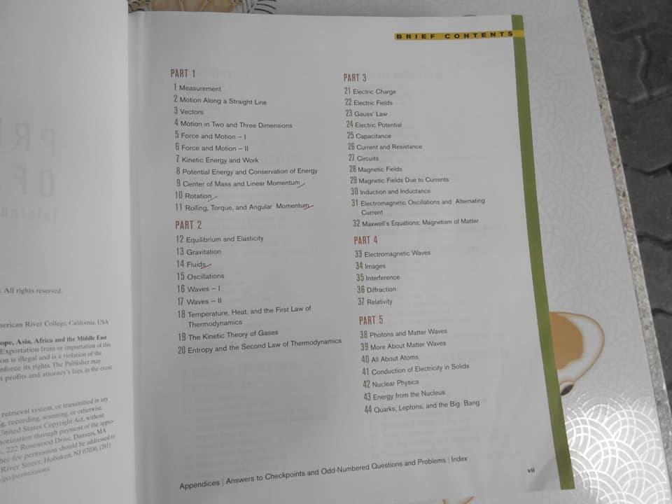 Principles of Physics : International Student Version 9ED Halliday / Resnick / Jearl Walker : Print in Asia มือสอง สภาพดี **สินค้าหมด**