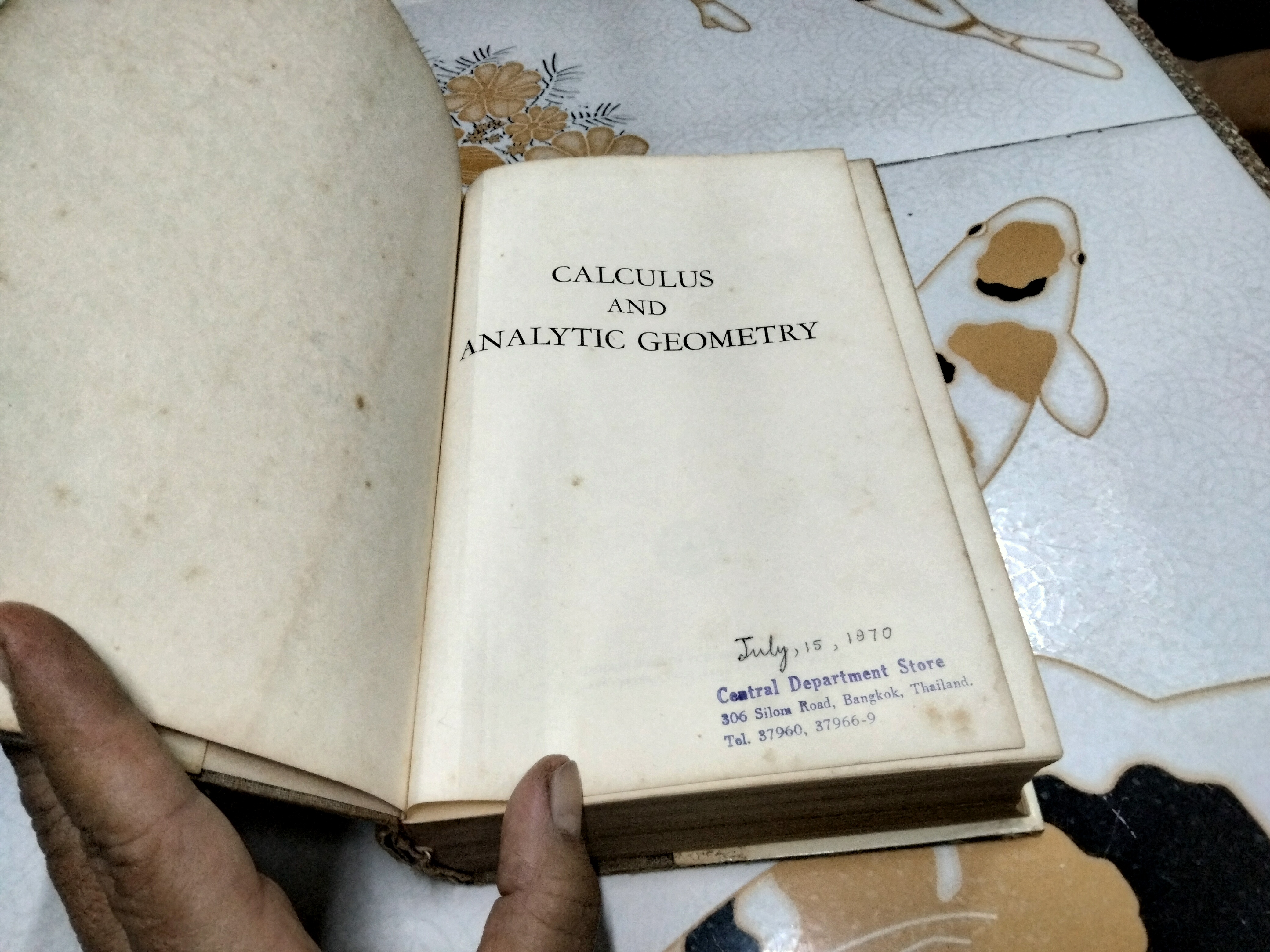 Calculus and Analytic Geometry by GEORGE B. THOMAS, JR. ADDISON-WESLEY PUBLISHING. 3rd Edition