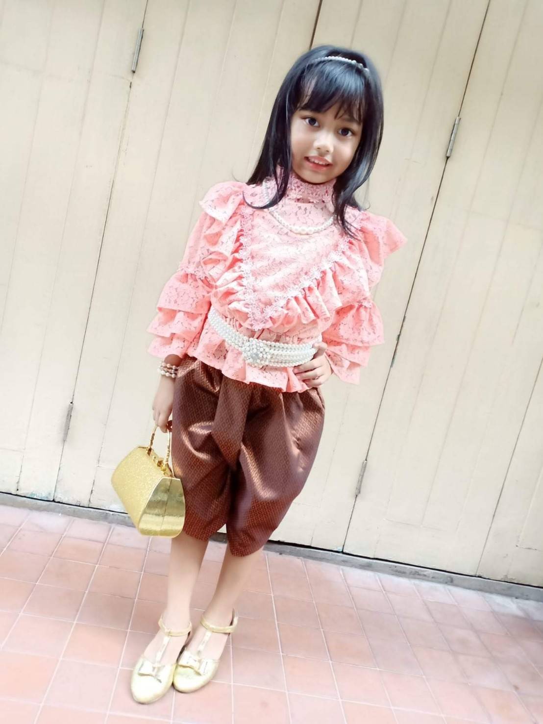 ชุดไทยเด็กรัชกาลที่ 5 ลูกไม้นิ่ม