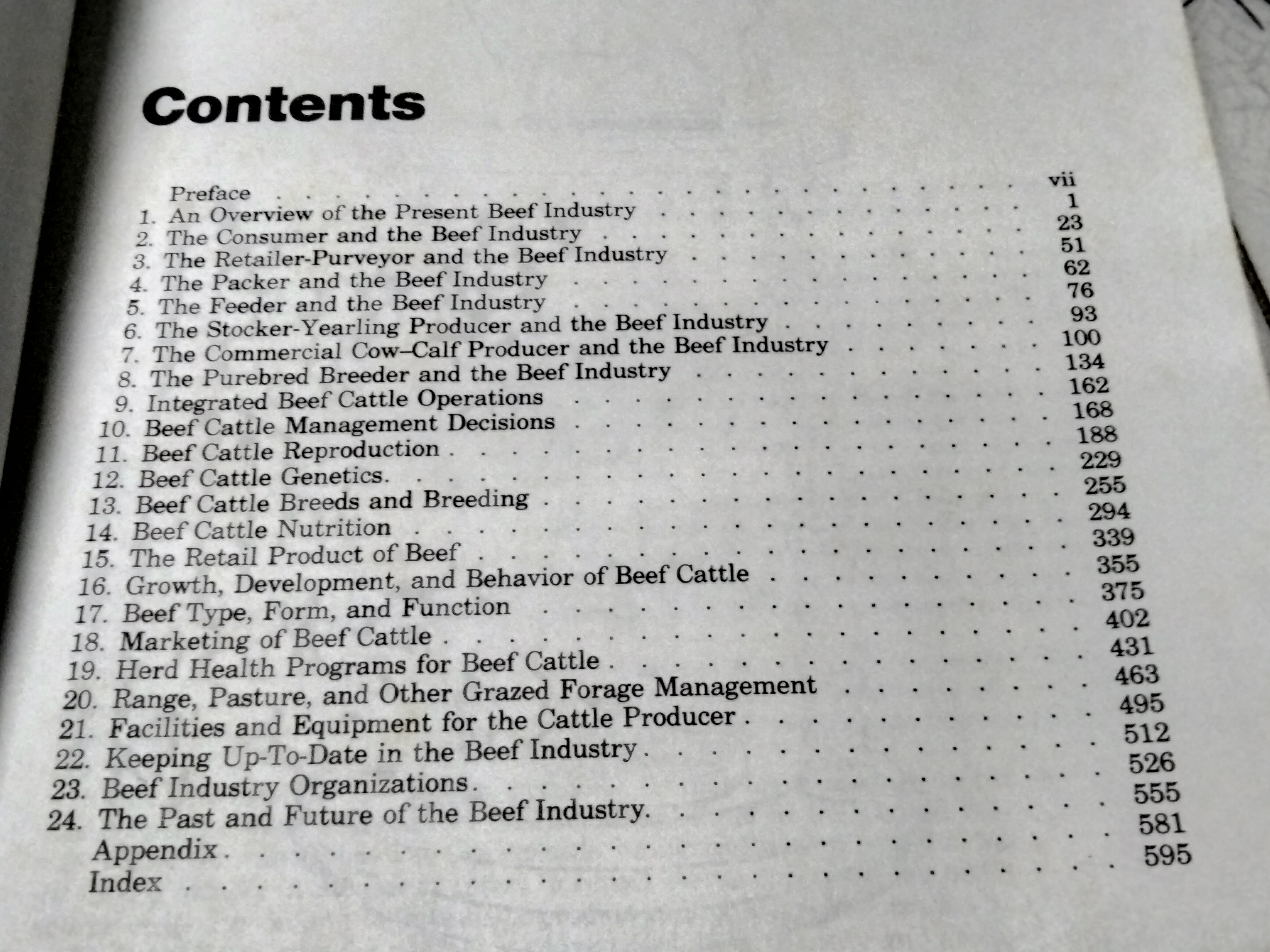Beef Production and the Beef Industry A Beef Producer's Perspective. Robert E. Taylor