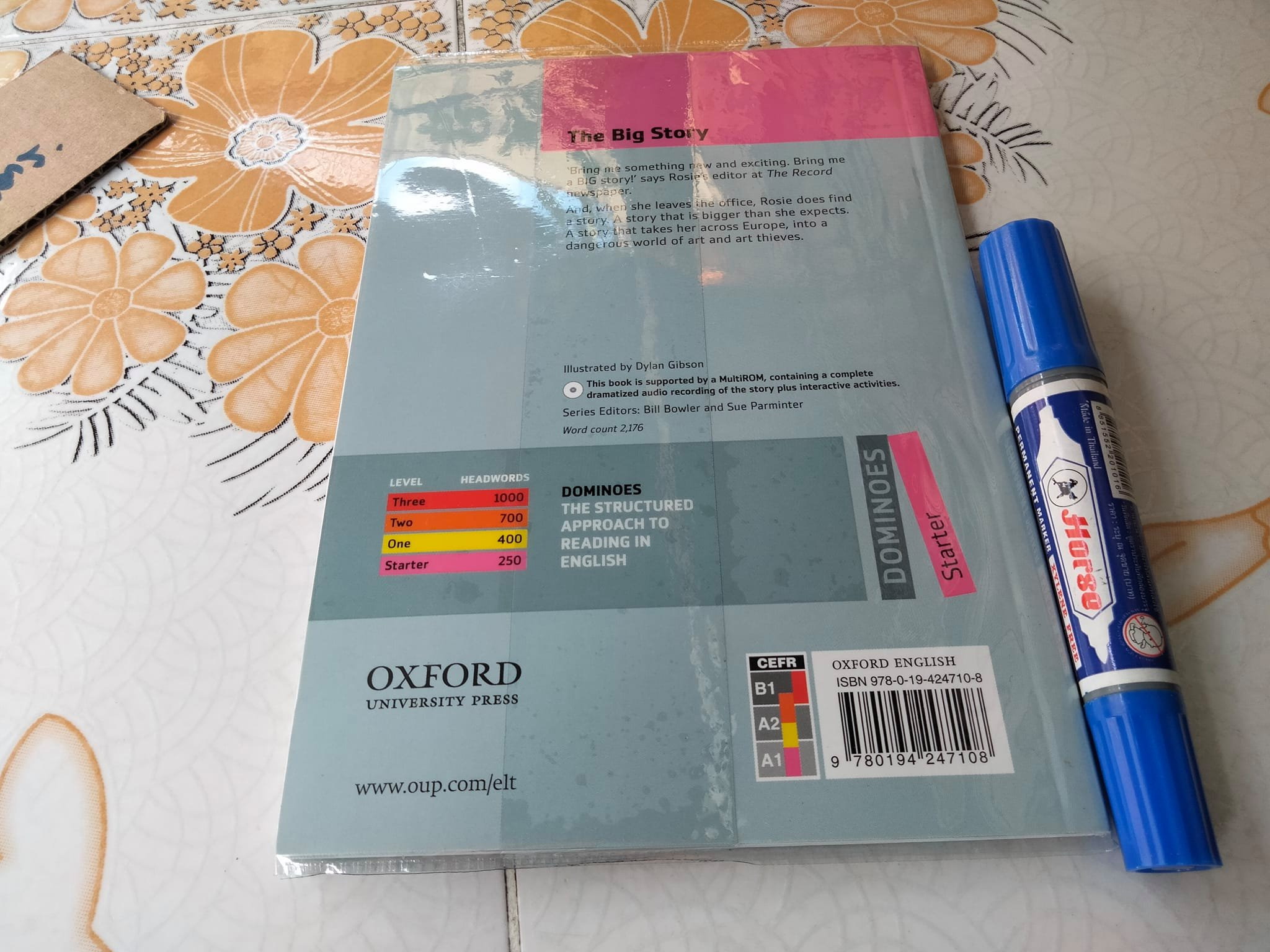The Big Story + cd by John Escott DOMINOES Starter , Oxford (หนังสืออ่านนอกเวลาภาษาอังกฤษ)