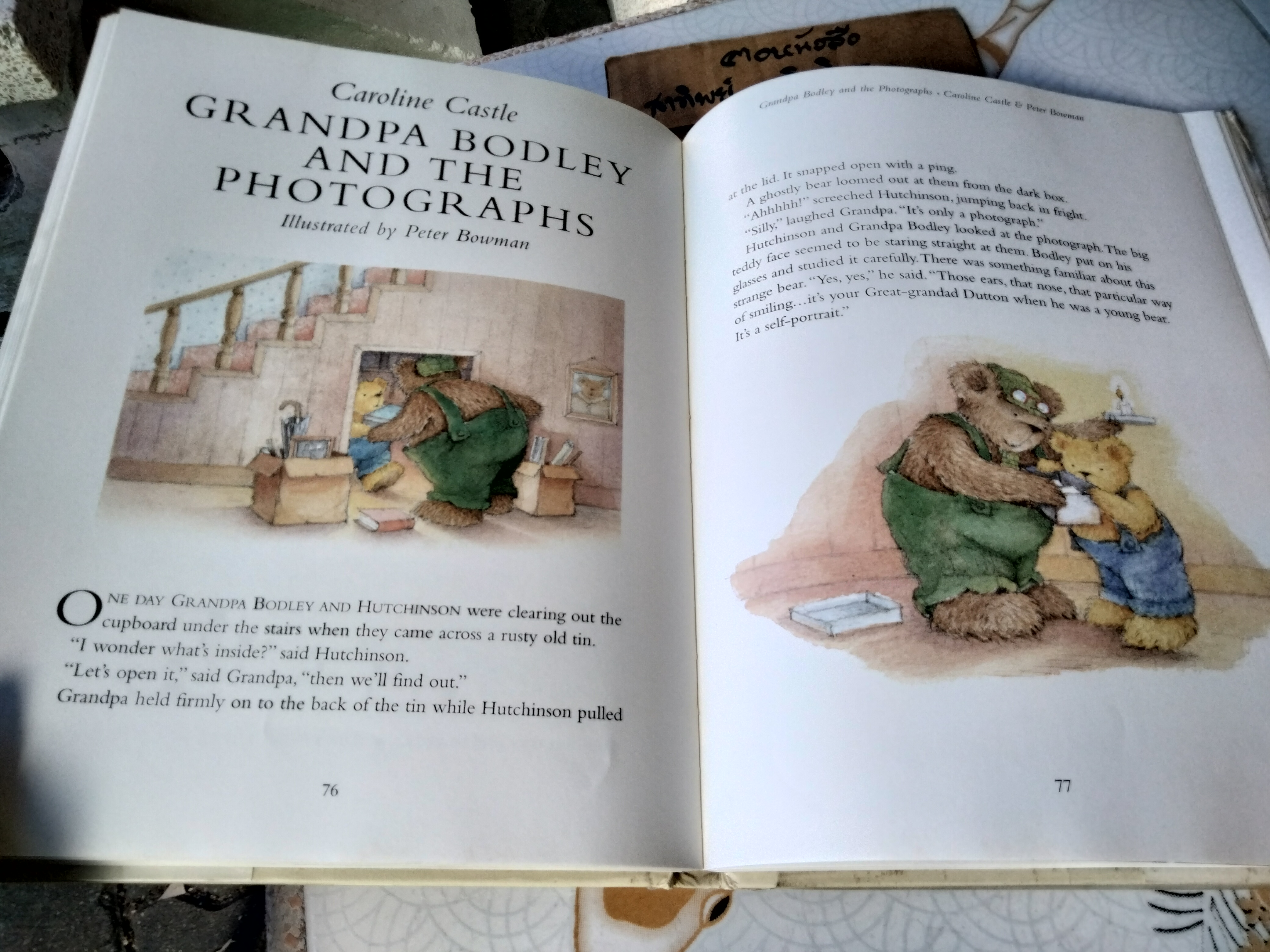 The Hutchinson Treasury of Teddy Bear Tales Foreword by Susanna Gretz Printed in Hong Kong,1997