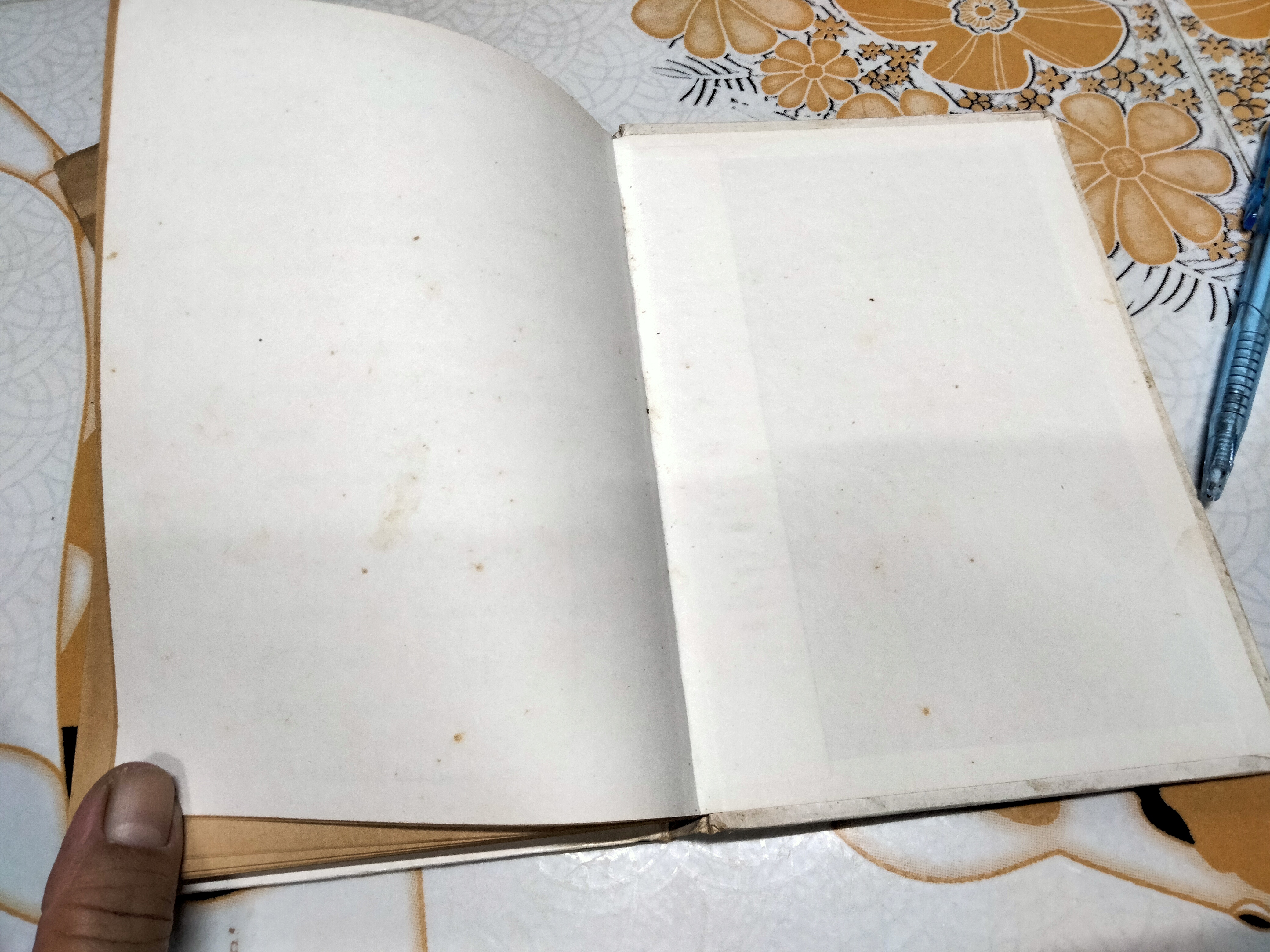 ตำราแพทย์แผนโบราณ ว่าด้วย วิชาหมอนวด รวบรวมโดยร.อ. ขุนโยธาพิทักษ์ (แท่น ประทีปะจิตติ) **สินค้าหมด**