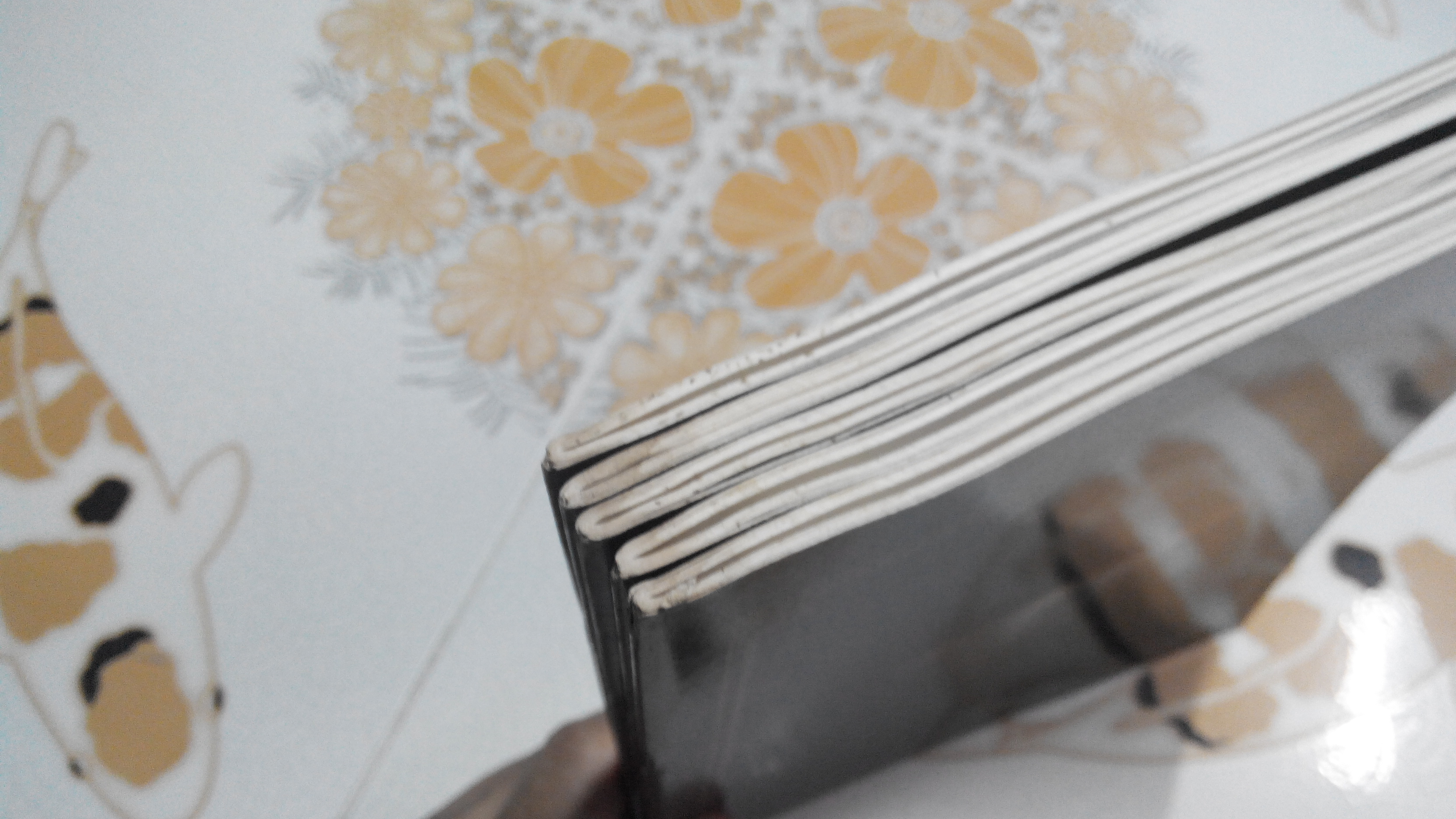 เครื่องถม เครื่องแก้ว เครื่องกระเบื้อง เครื่องพิพิธภัณฑ์ เครื่องทองและเครื่องเงิน ที่จัดแสดง ณ พระที่นั่งวิมานเมฆ พระราชวังดุสิต **สินค้าหมด**