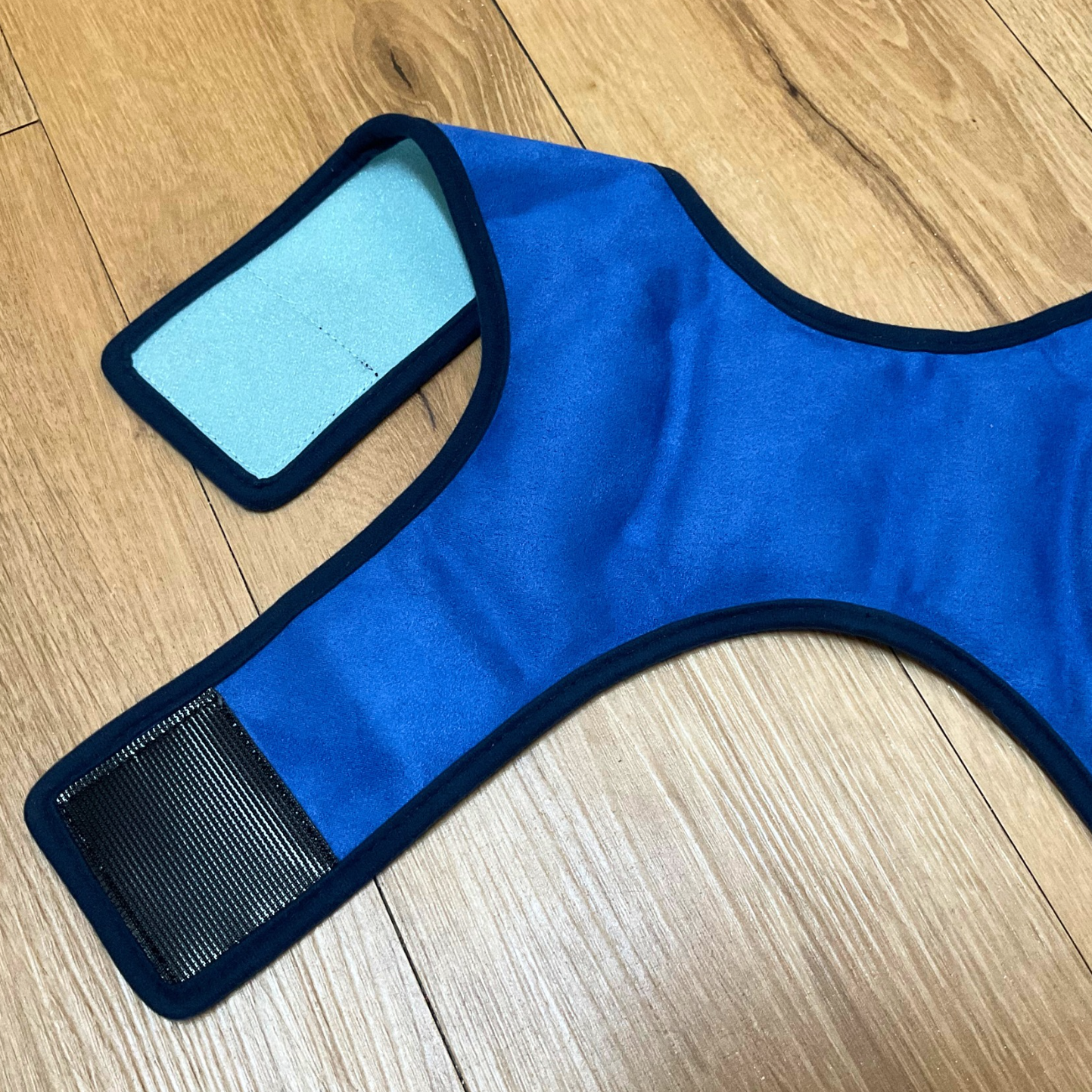 เจลประคบร้อนเย็นแบบหุ้มข้อเท้า ขนาด 38 X 42 cm. (ZZ7)