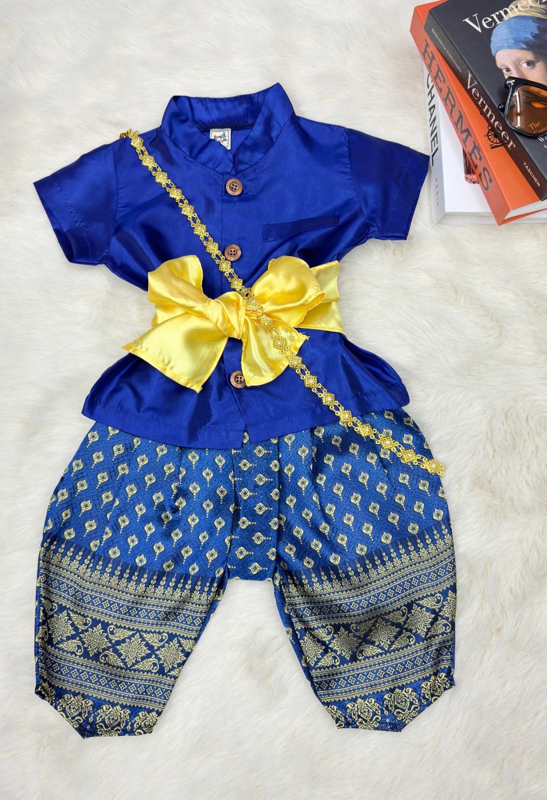 ชุดไทยผ้าไหมเด็กชาย